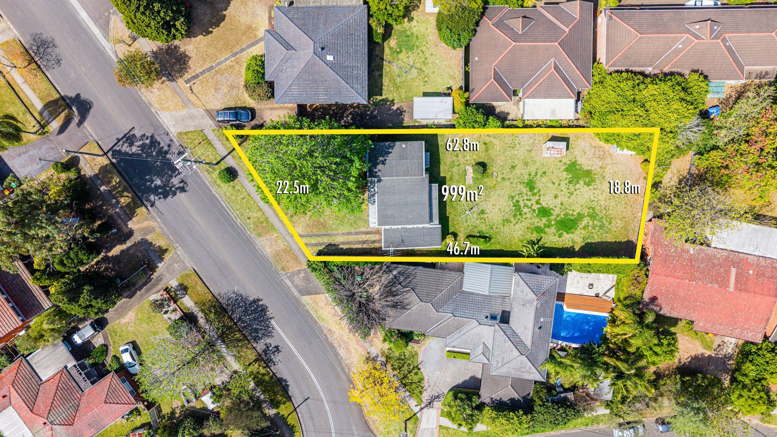 14 Coronation Road — photo 3 of 7
