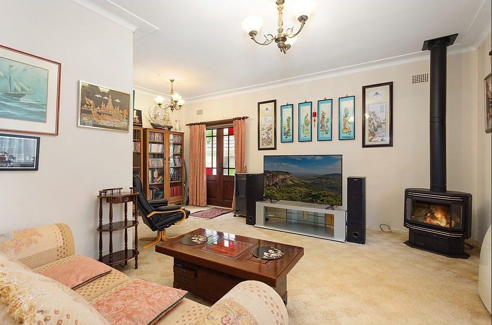 19 Hillmont Avenue, Thornleigh, NSW 2120