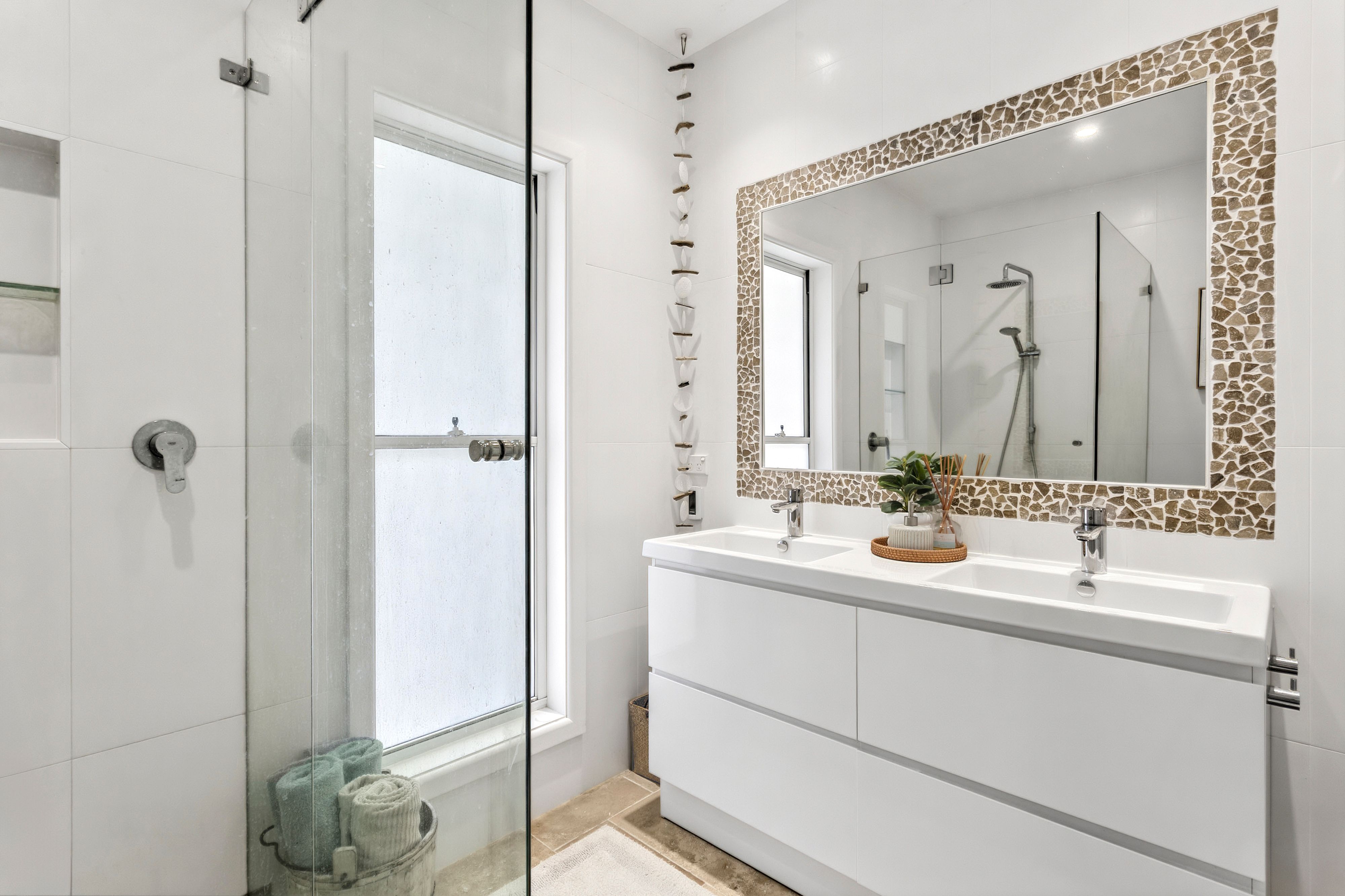 10 Georgina Avenue — photo 6 of 20