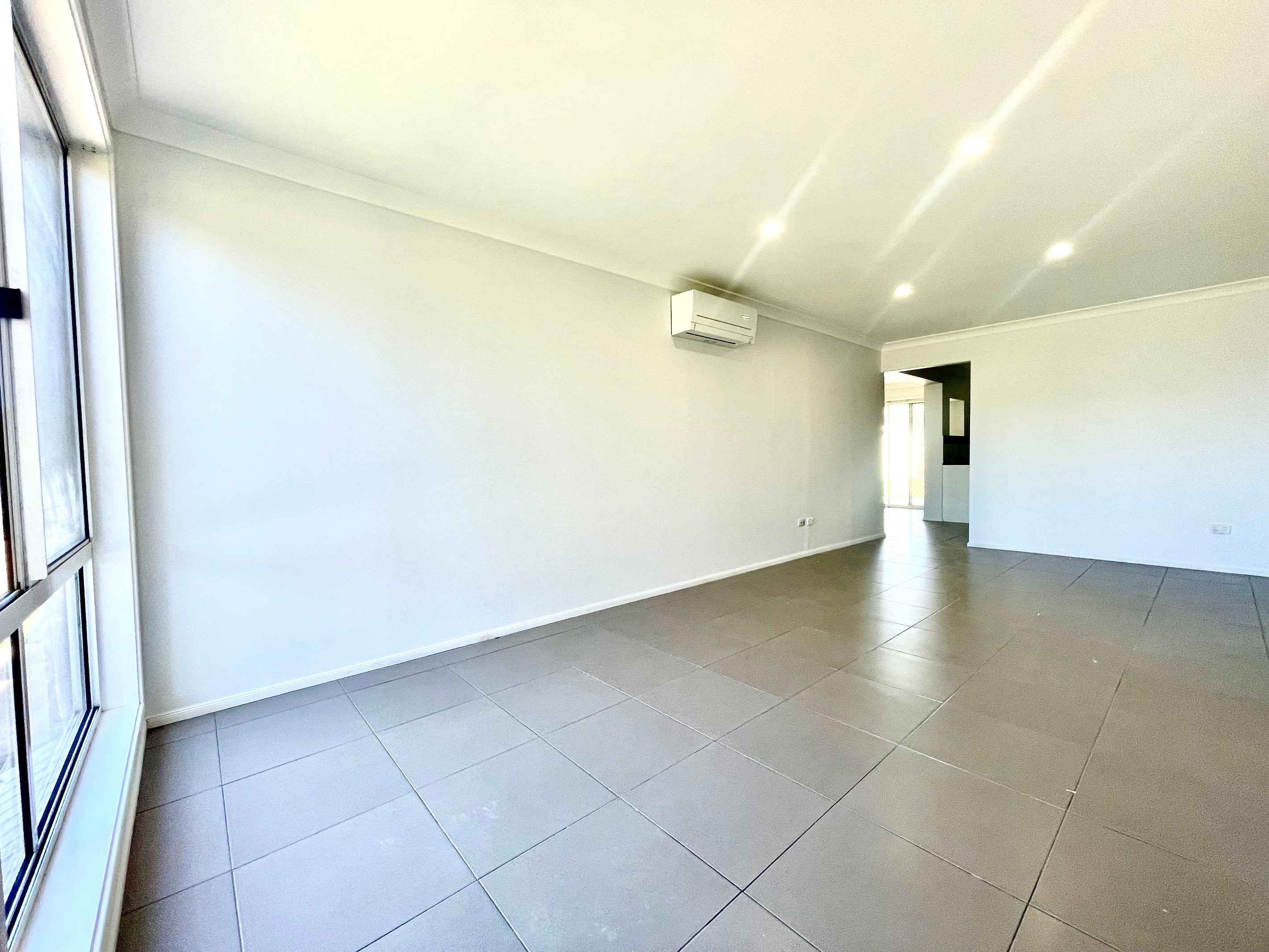 11 Brolga Crescent, Green Valley, NSW 2168