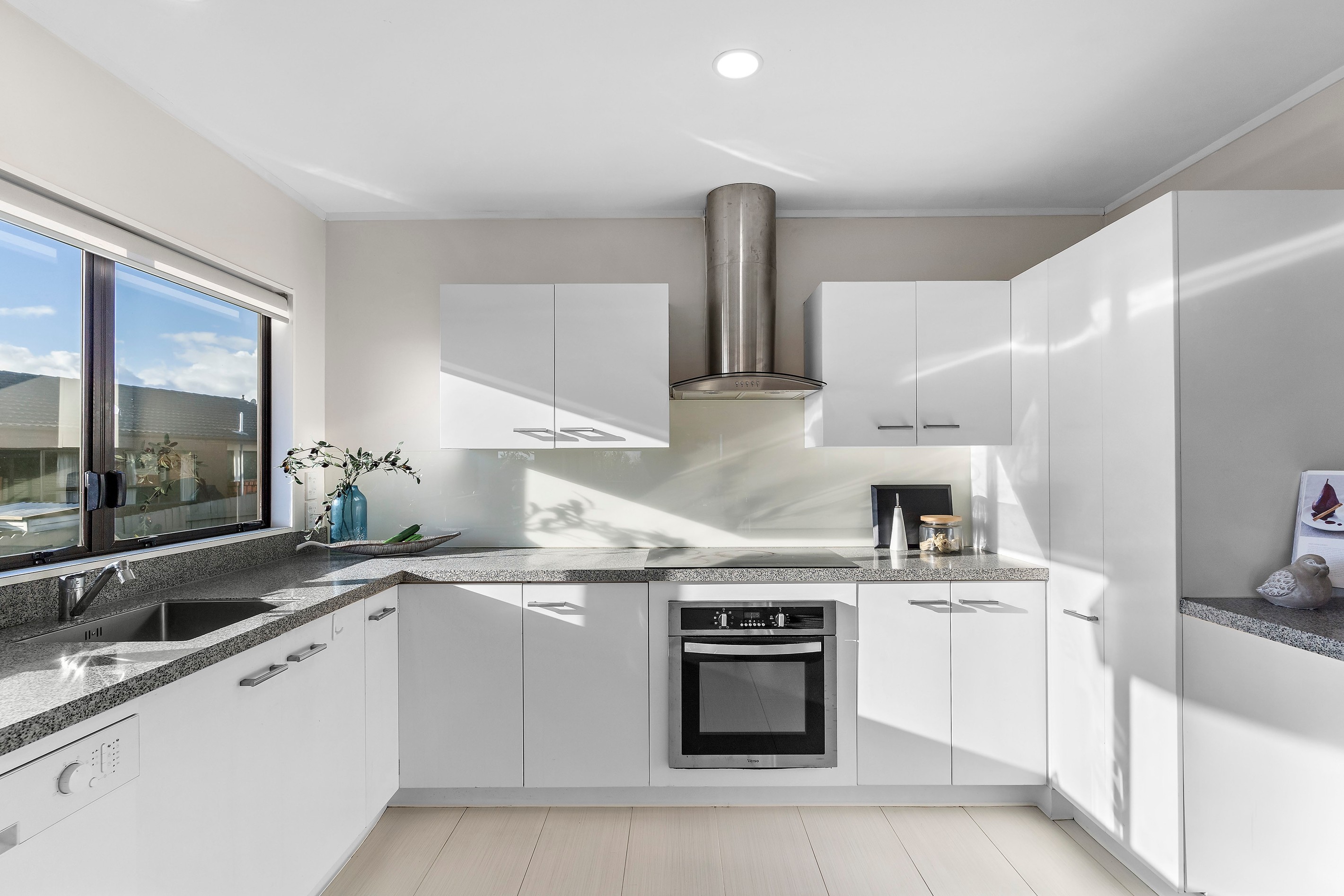 21 Venus Place, Half Moon Bay, Manukau City