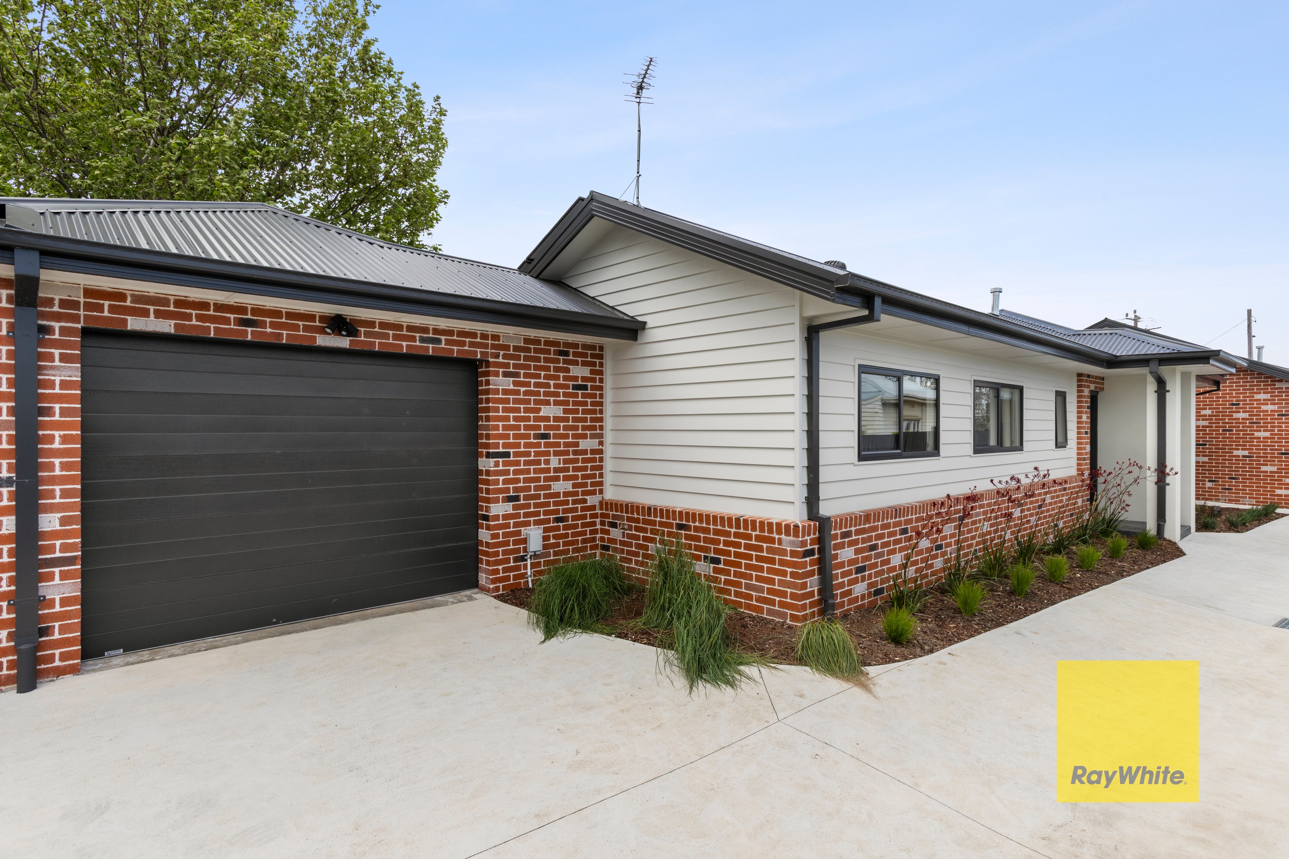 1-3/2 Lomond Terrace, East Geelong, VIC 3219