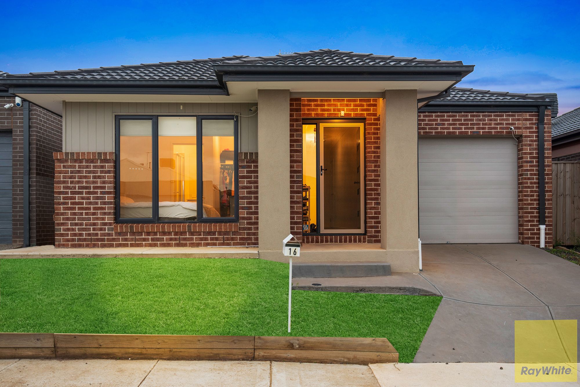 16 Bobby Drive, Tarneit VIC 3029