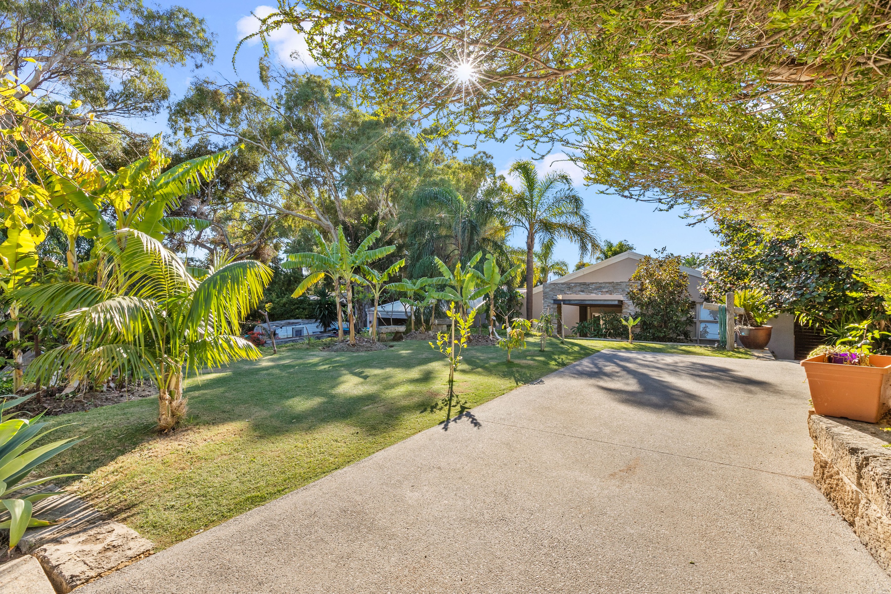 4 Vaughey Road, Quinns Rocks, WA 6030