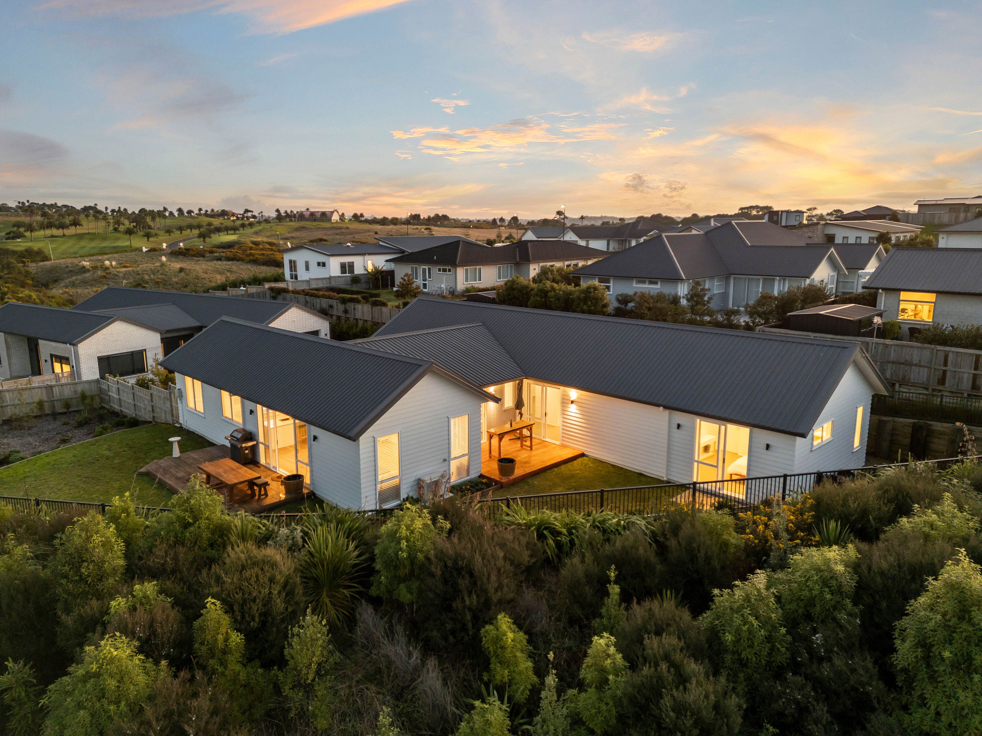 20 Angiangi Crescent, Beachlands, Manukau City
