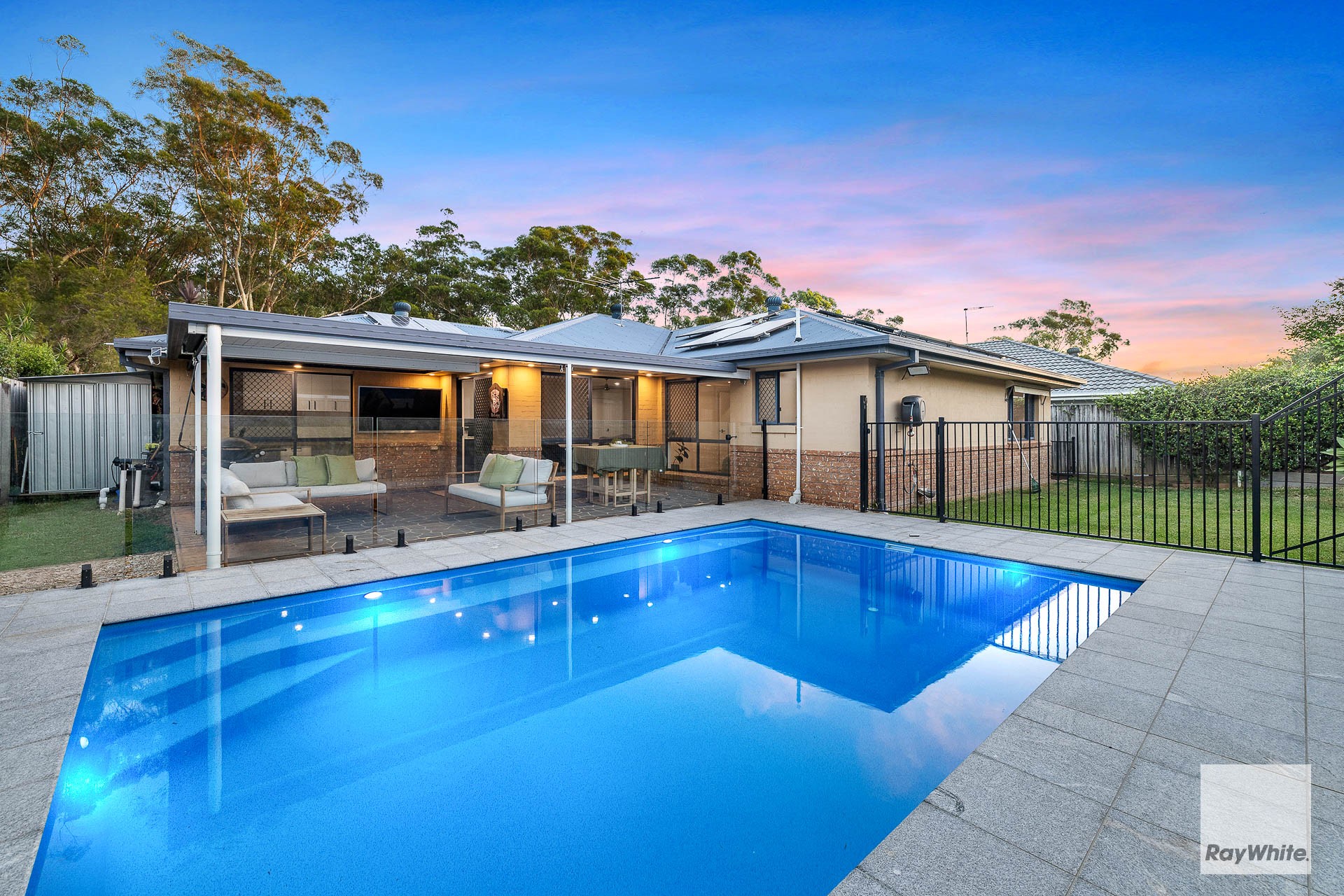 6 Coolum Court, Redland Bay, QLD 4165