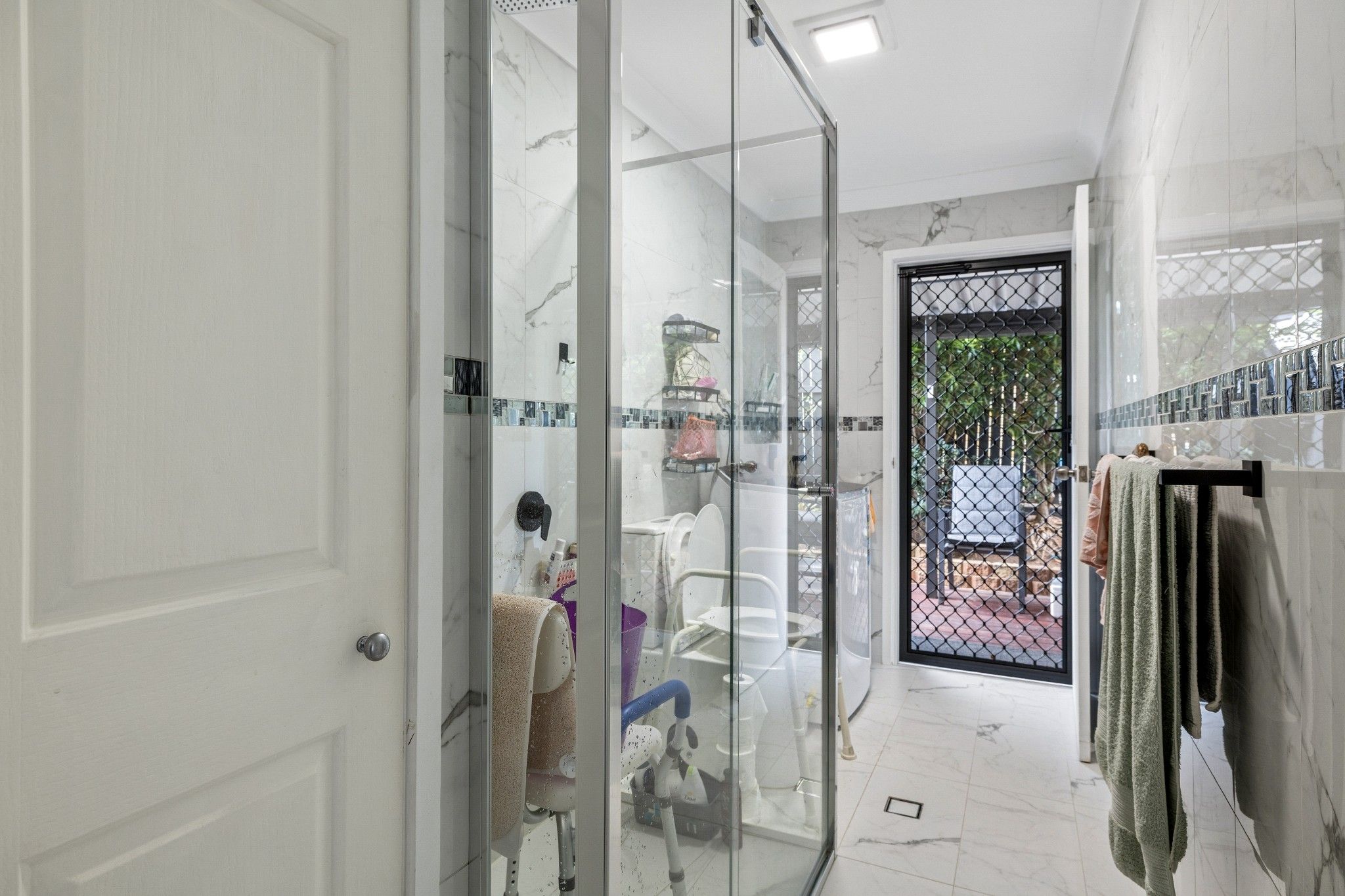 16 Diamantina Court — photo 15 of 26