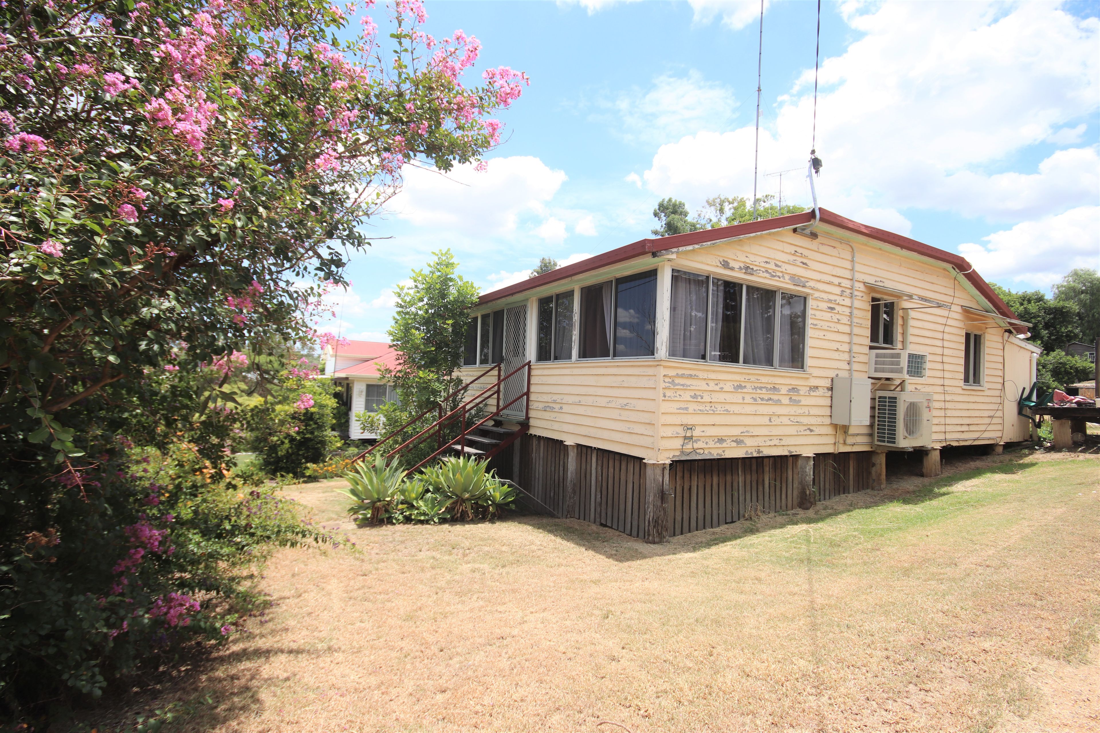 51 Burnett Street, Mundubbera QLD 4626