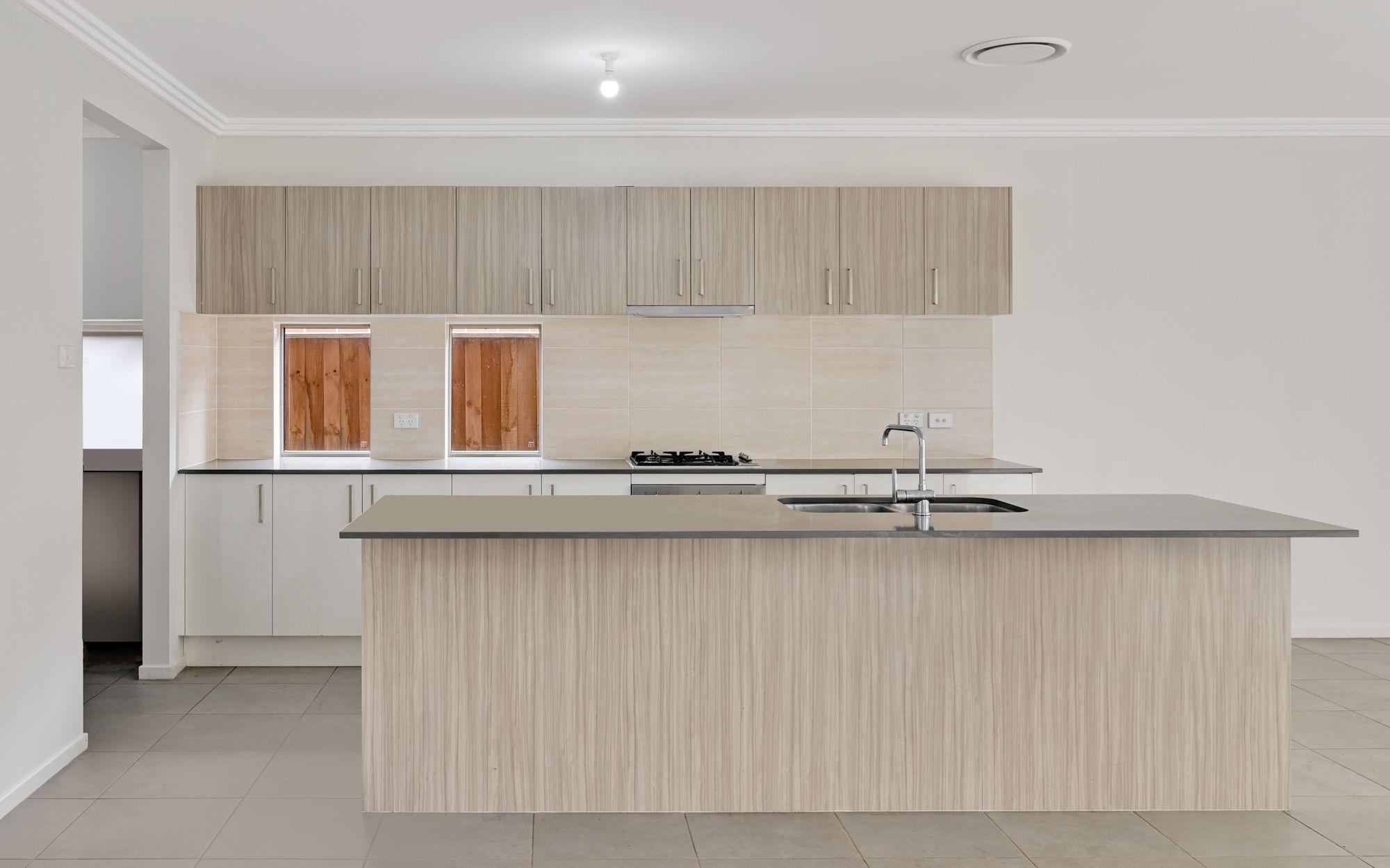 11 Beeston Street, GLEDSWOOD HILLS, NSW 2557