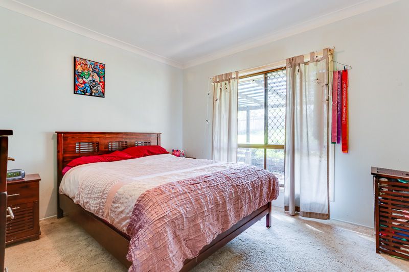 7 Yarrow Court, Redbank Plains, QLD 4301