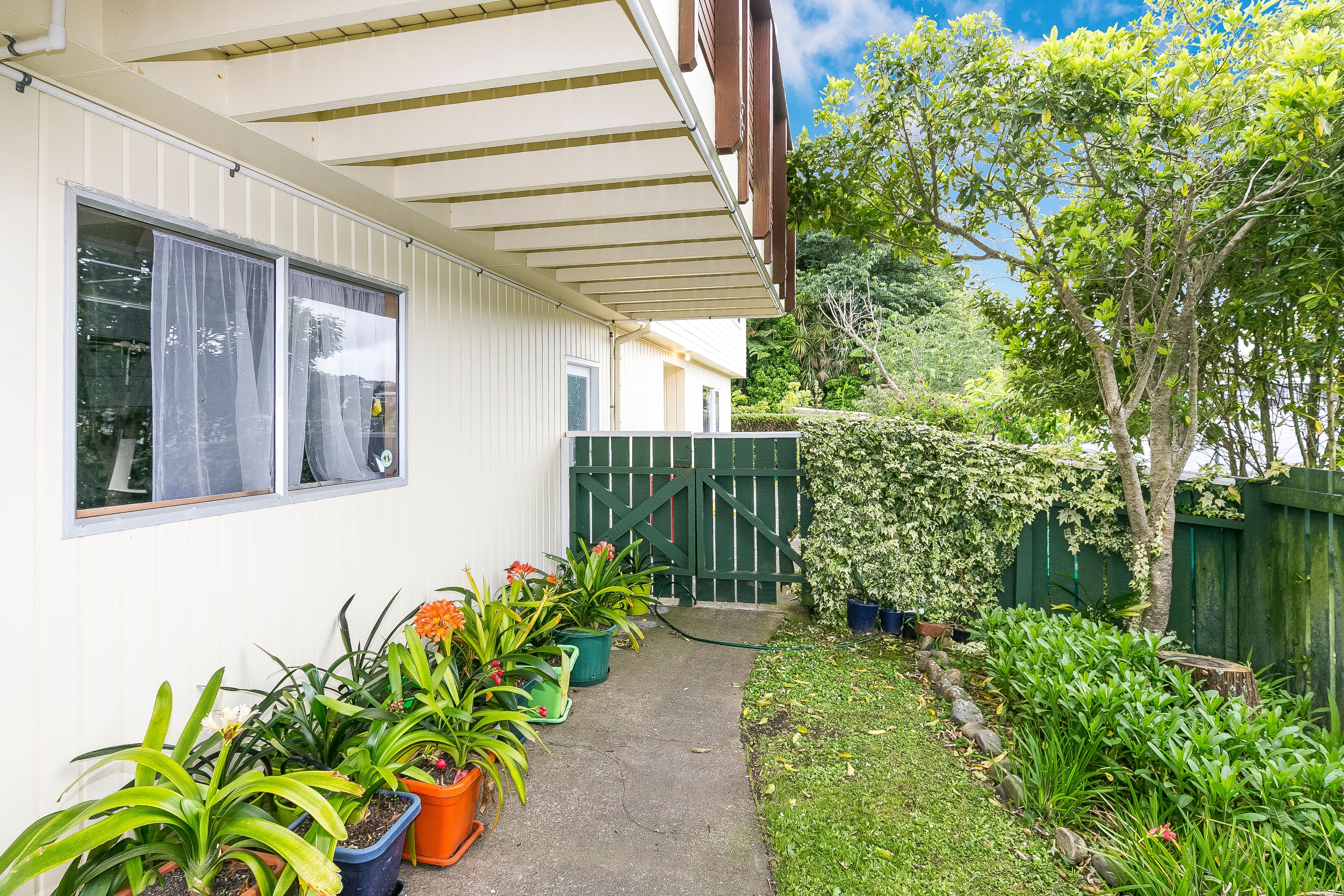 32 Batchelor Street, Newlands, Wellington City