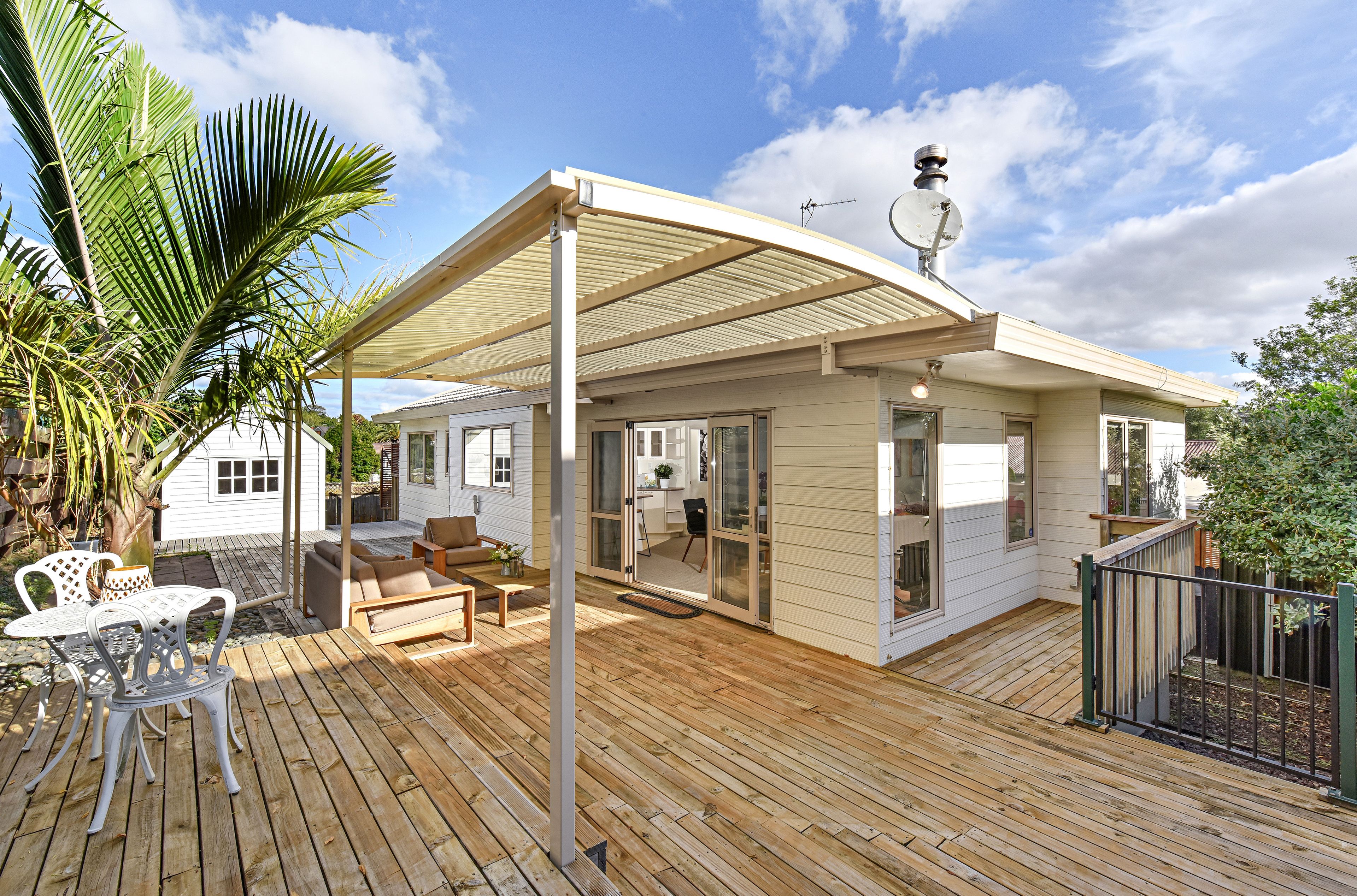 2/20 La Perouse Street, Botany Downs, Manukau City