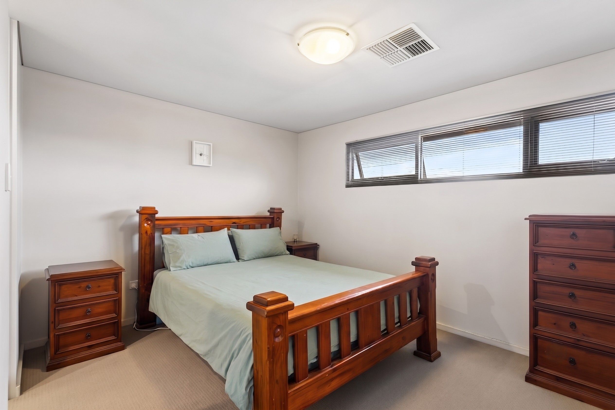 15/21 Rowland Street — photo 5 of 14