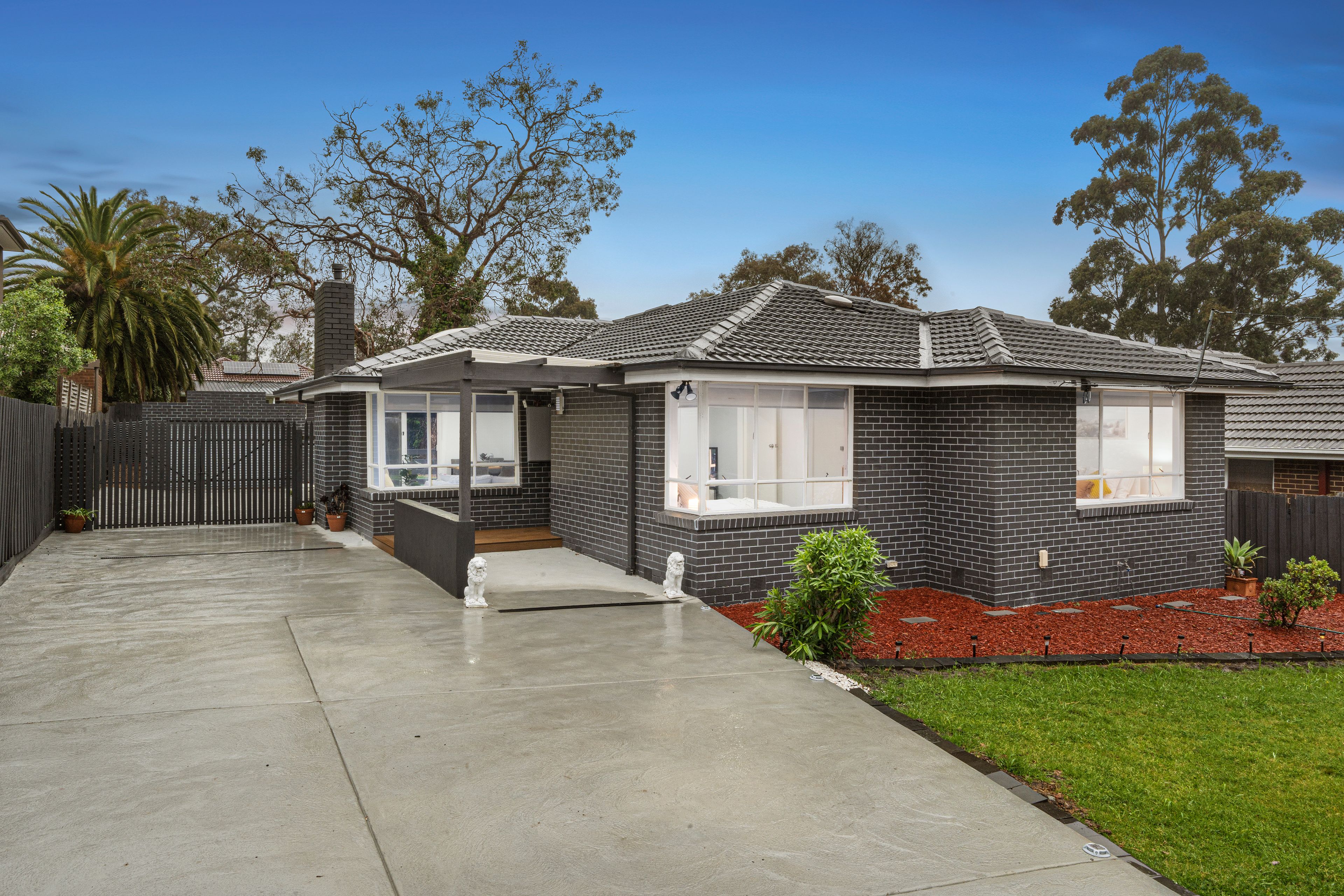 9 Queenstown Road, Boronia VIC 3155