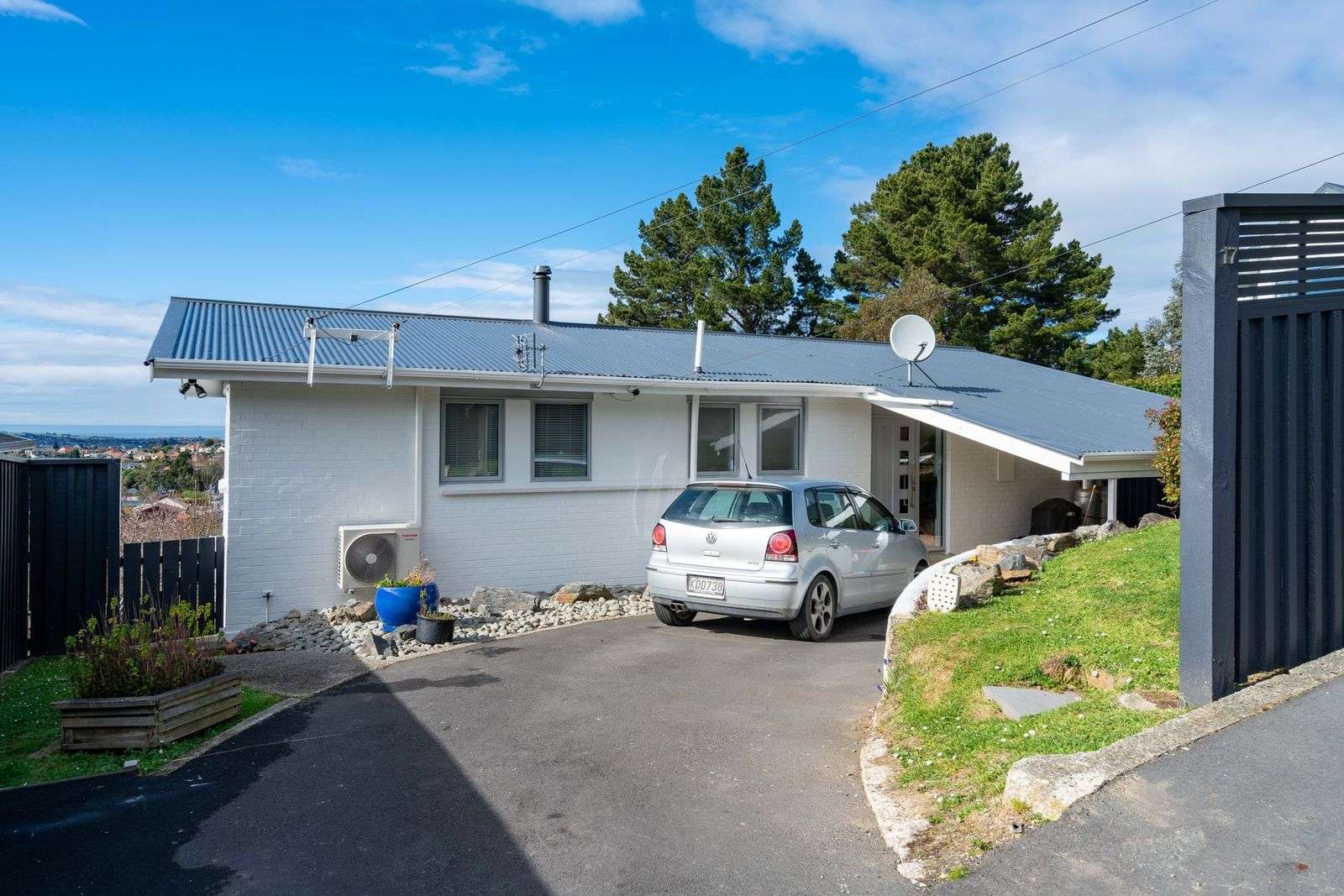 17 Larkins Street photo 2