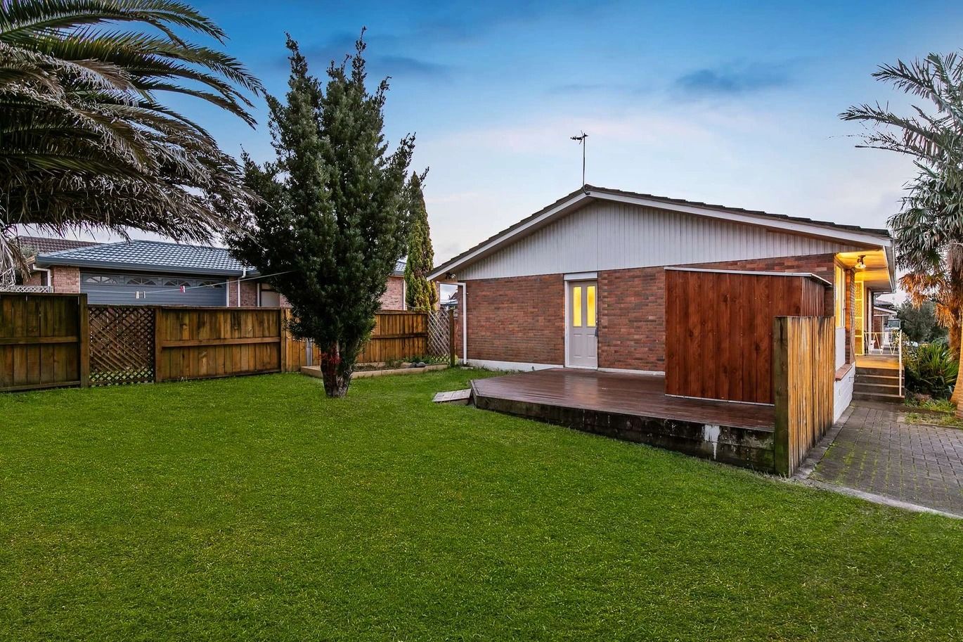 1/48 Mcleod Road, Te Atatu South, Waitakere City