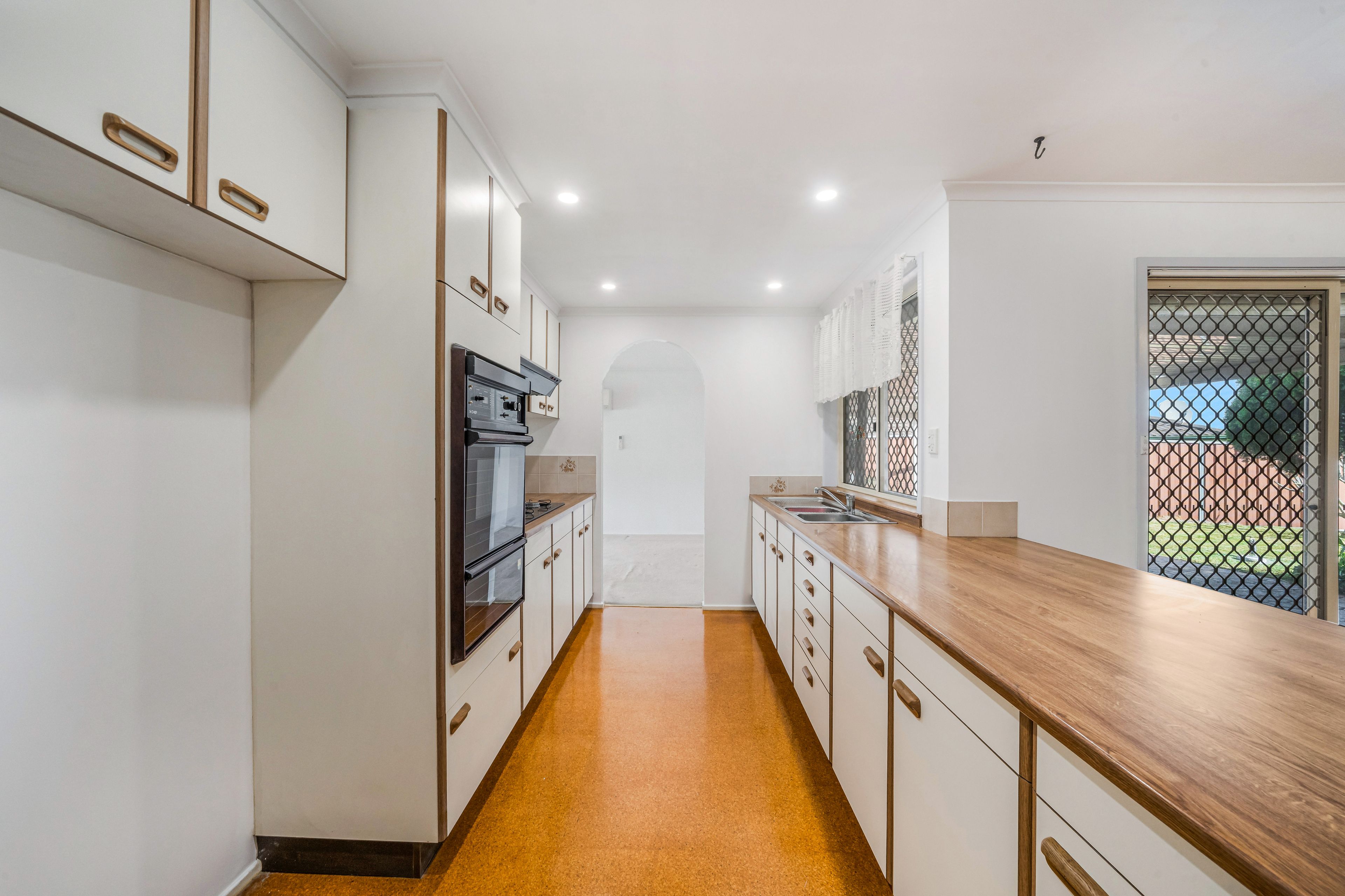 8 Flinders Crescent — photo 9 of 23