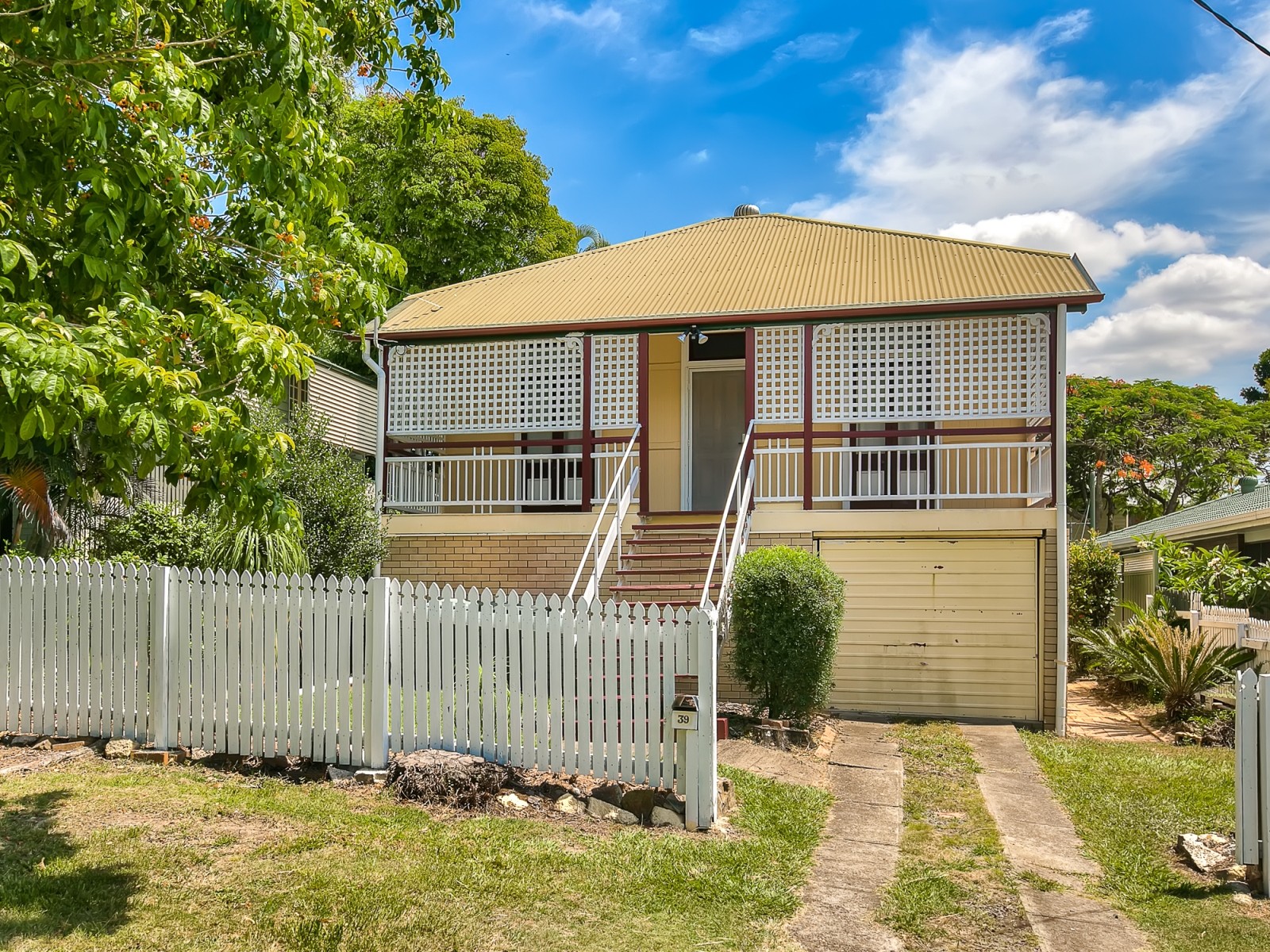 39 Ellesmere Street, Yeronga, QLD 4104