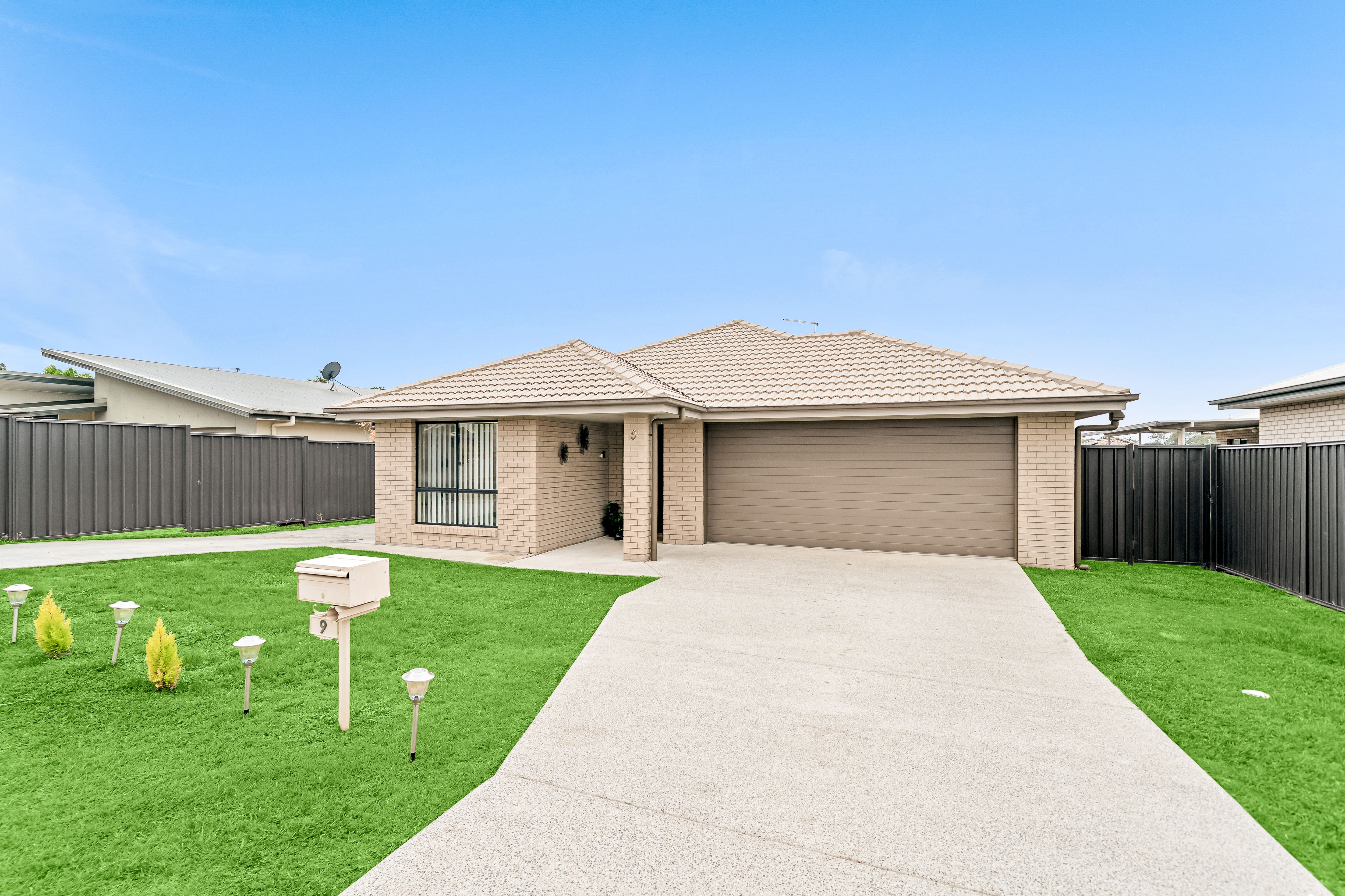 9 Voyager Street, Marsden, QLD 4132