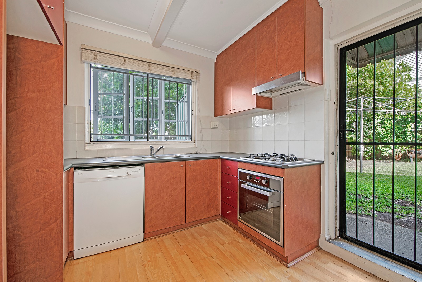 2/155 Windsor Road, Kelvin Grove, QLD 4059