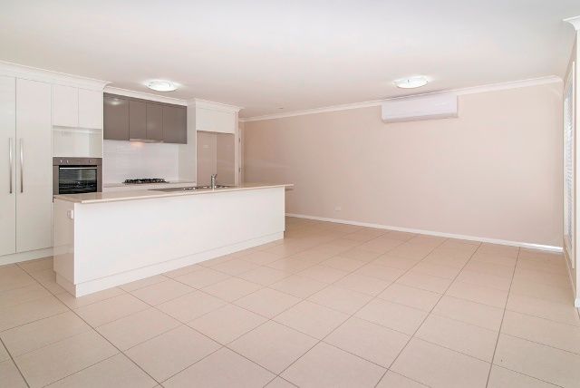 Unit 5/16 Swallow Court, Newtown, QLD 4350