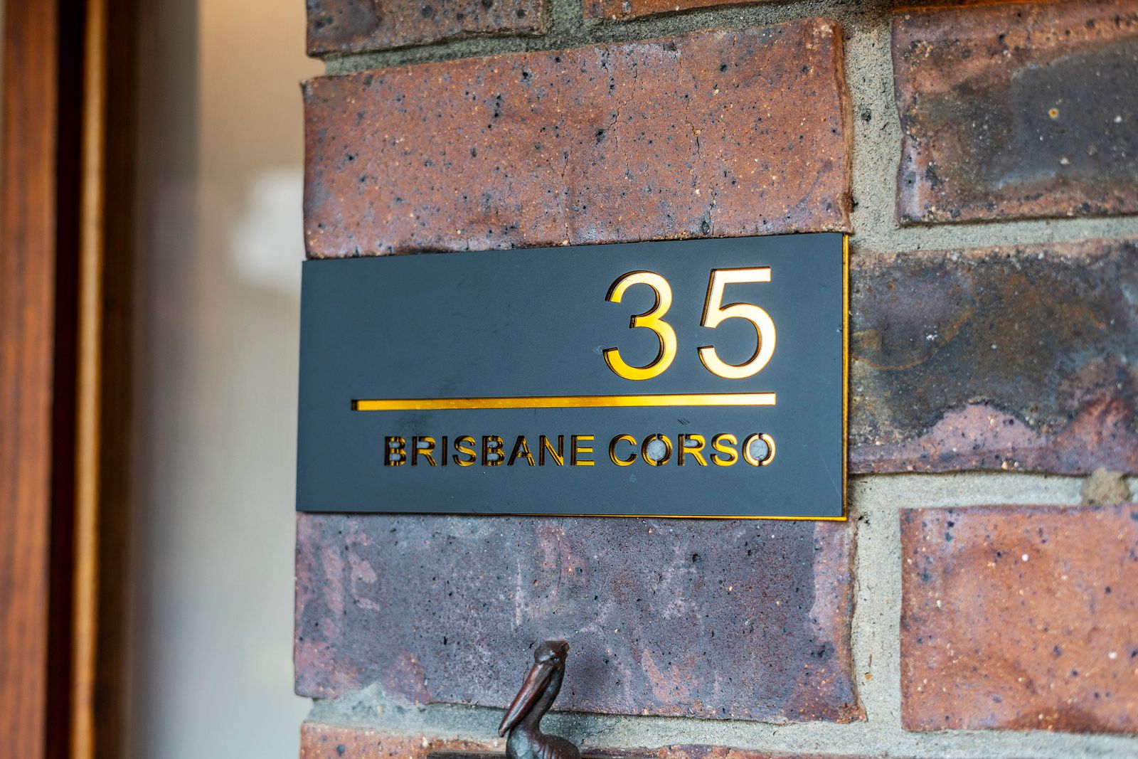 35 Brisbane Corso — photo 4 of 30