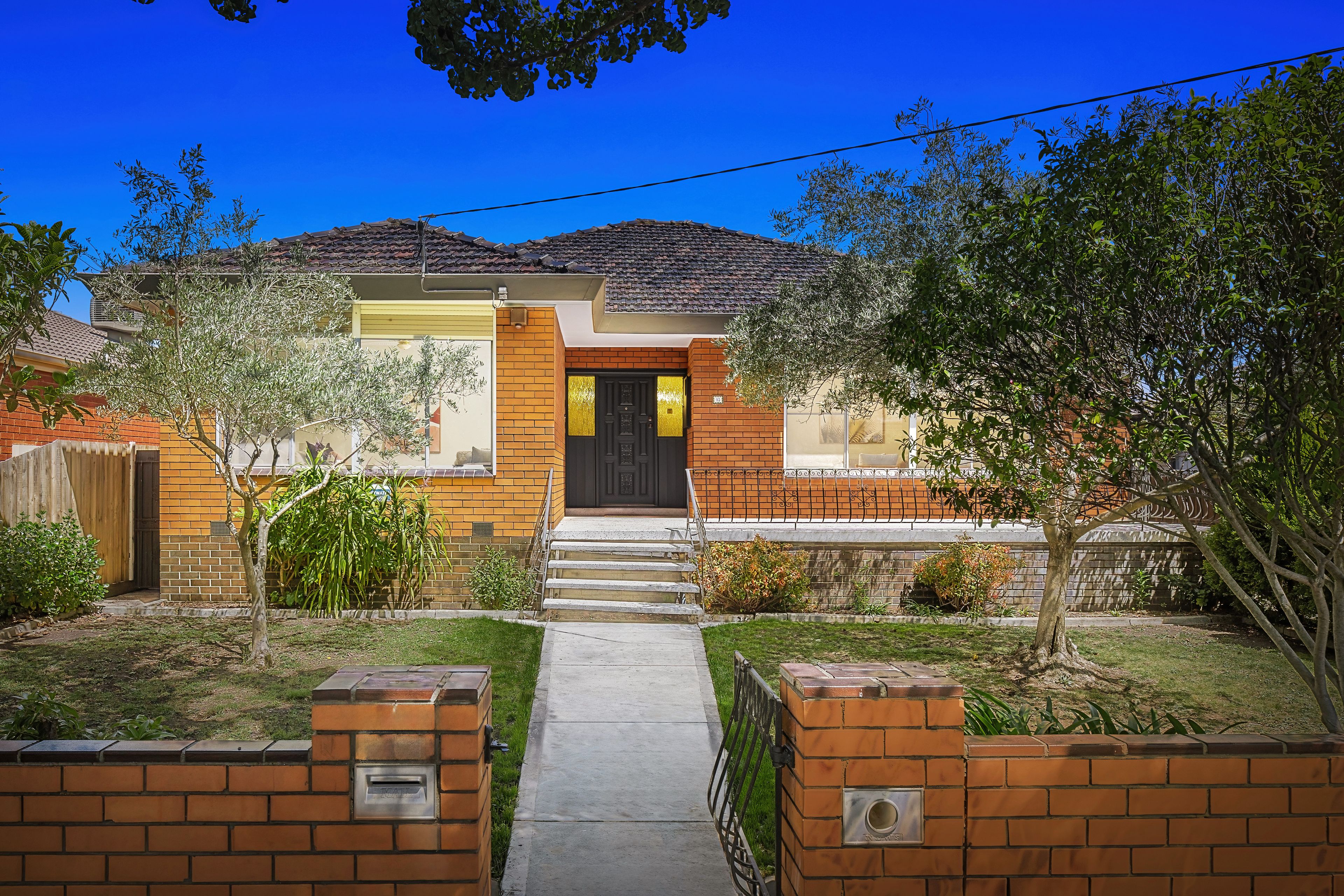 15 Main Street , Thomastown VIC 3074