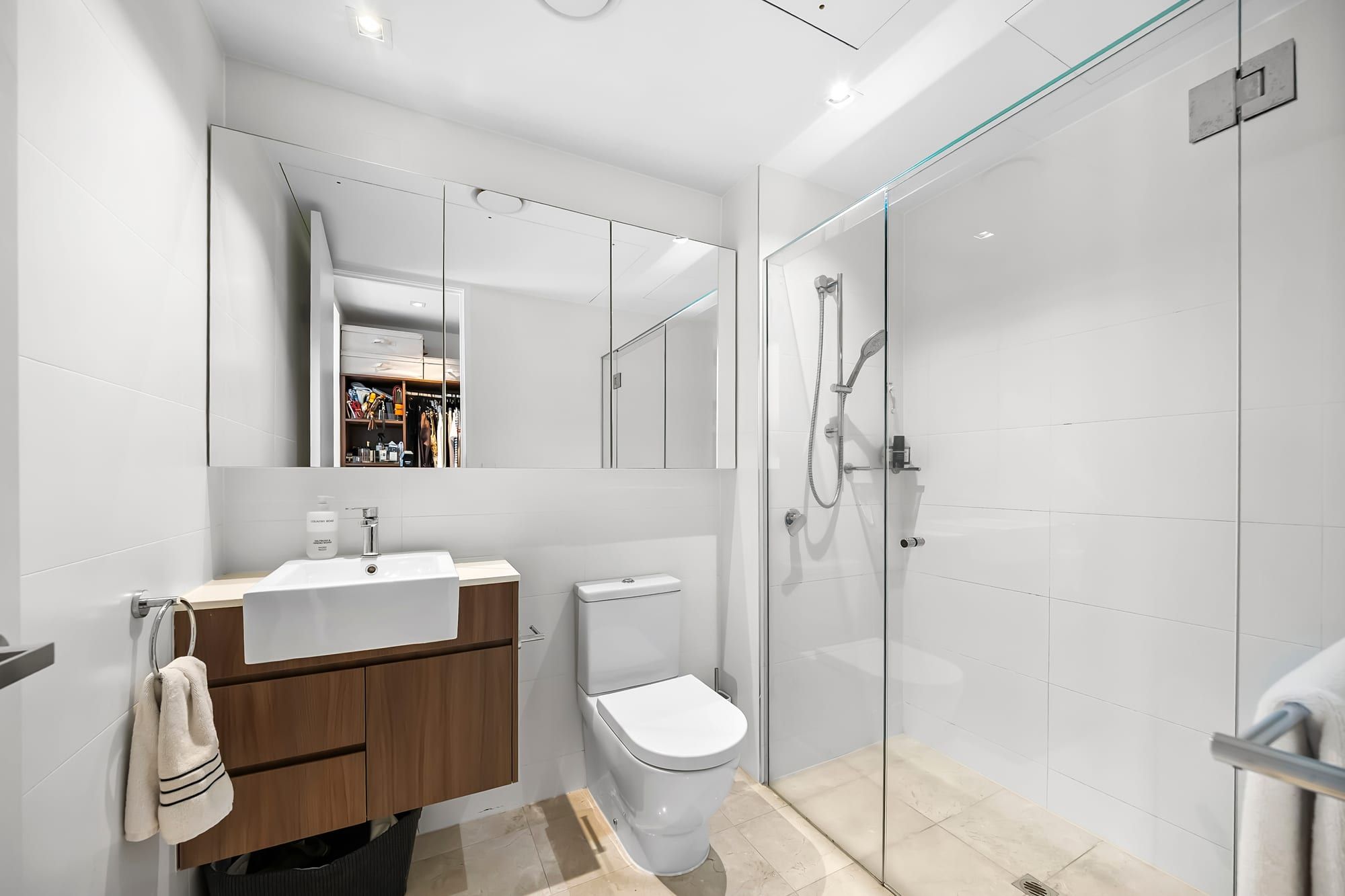 810/38 Helen Street — photo 13 of 25
