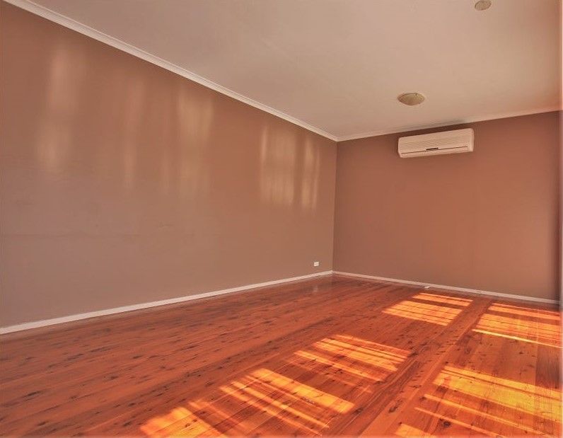 45 Aminya Crescent, Bradbury, NSW 2560