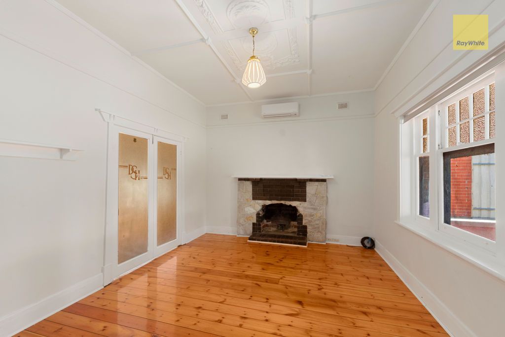 6 The Crescent, Hove, SA 5048