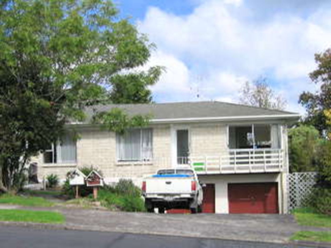 2/4 Himalaya Drive, Half Moon Bay, Manukau City