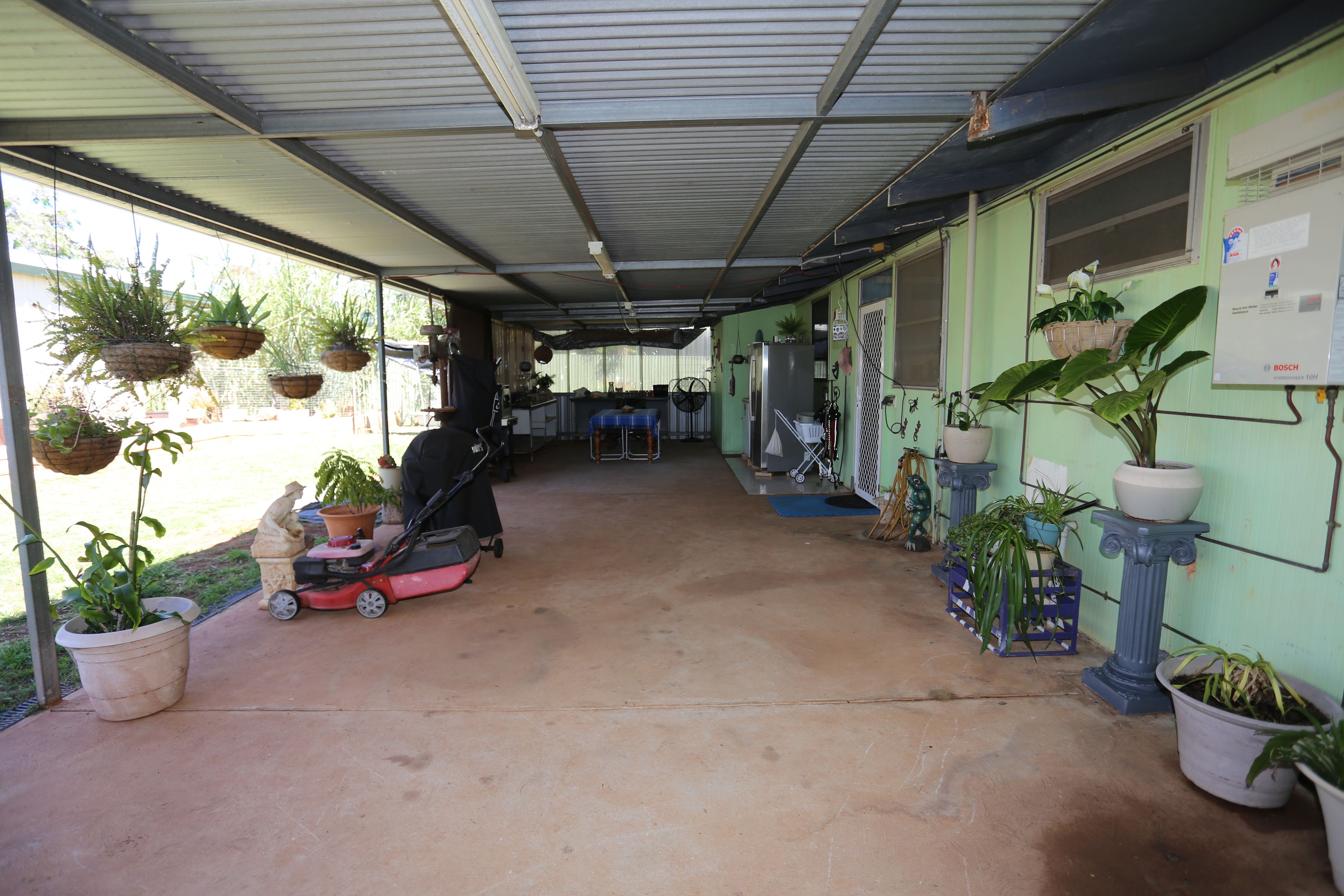 31 Hakea Street — photo 11 of 14
