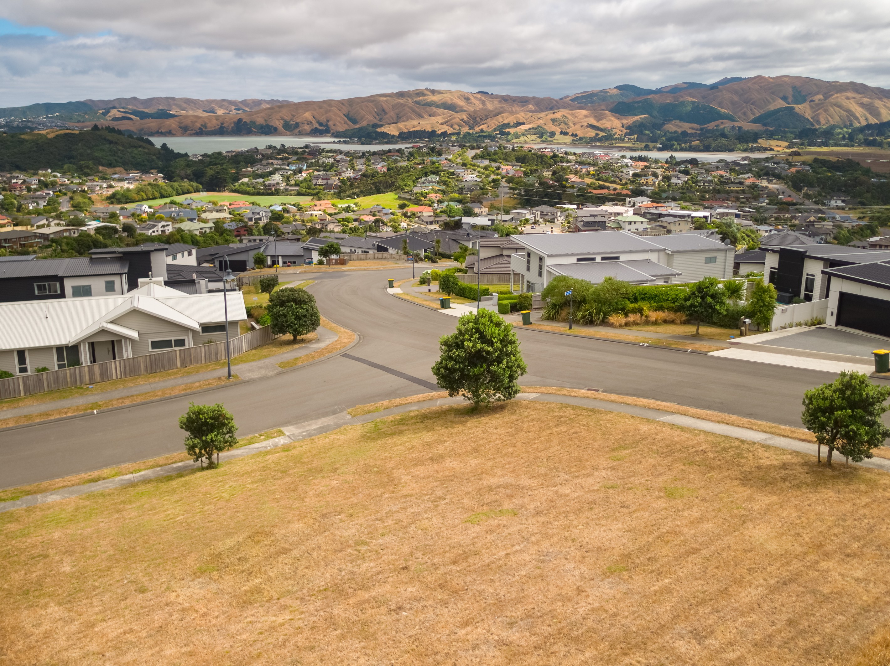 1 Pacific View, Whitby, Porirua City