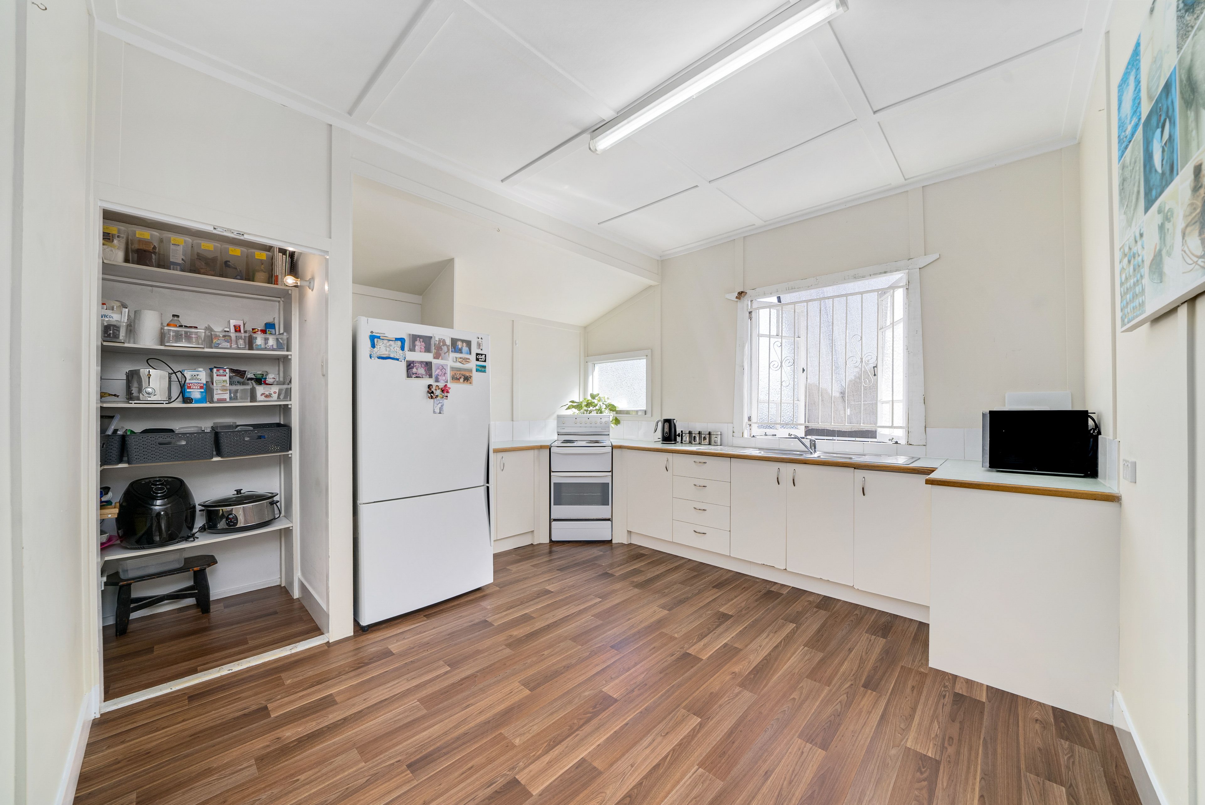 24 Maryborough Terrace — photo 10 of 15