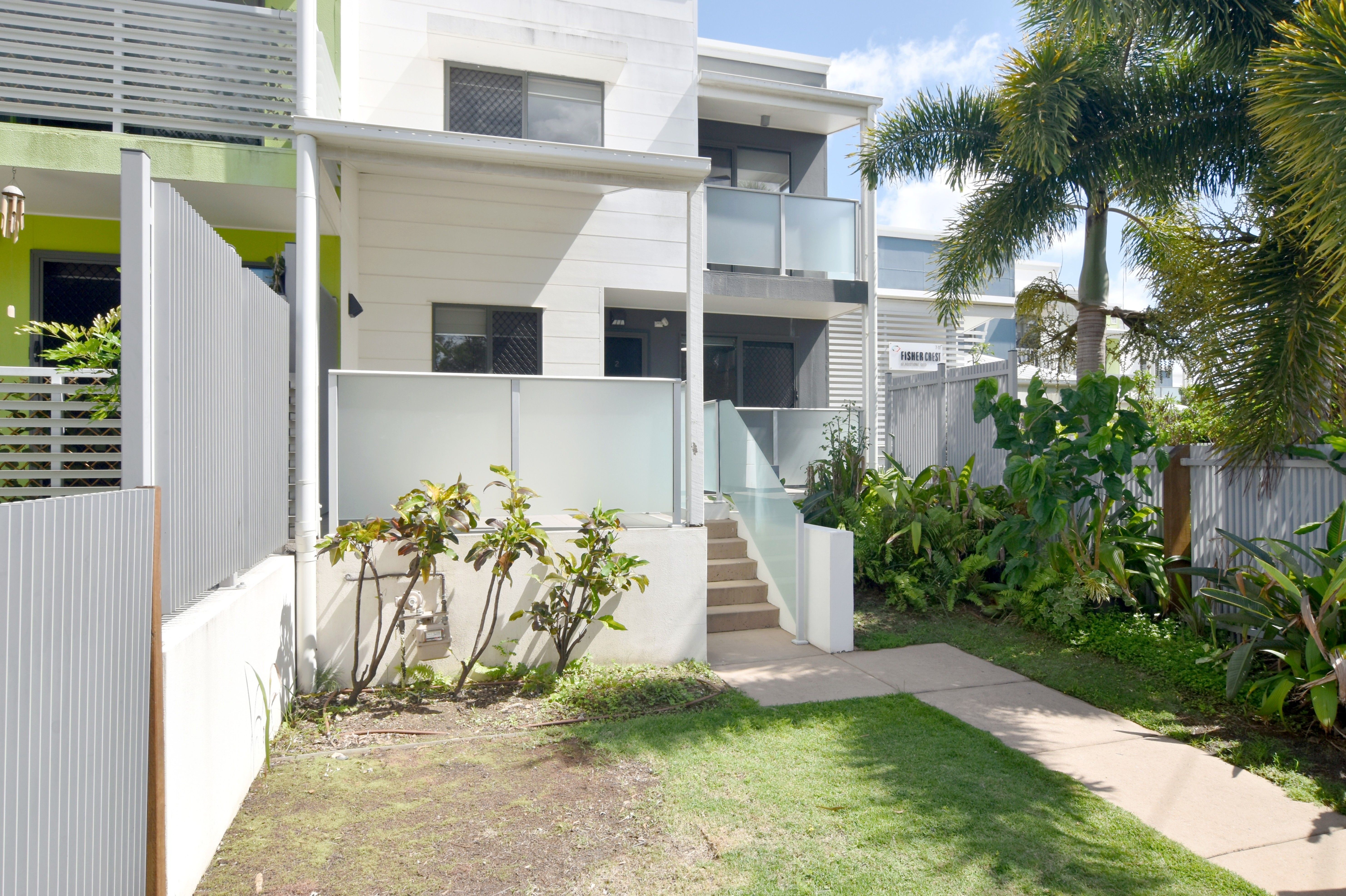 2/9 Fisher Street, West Gladstone, QLD 4680