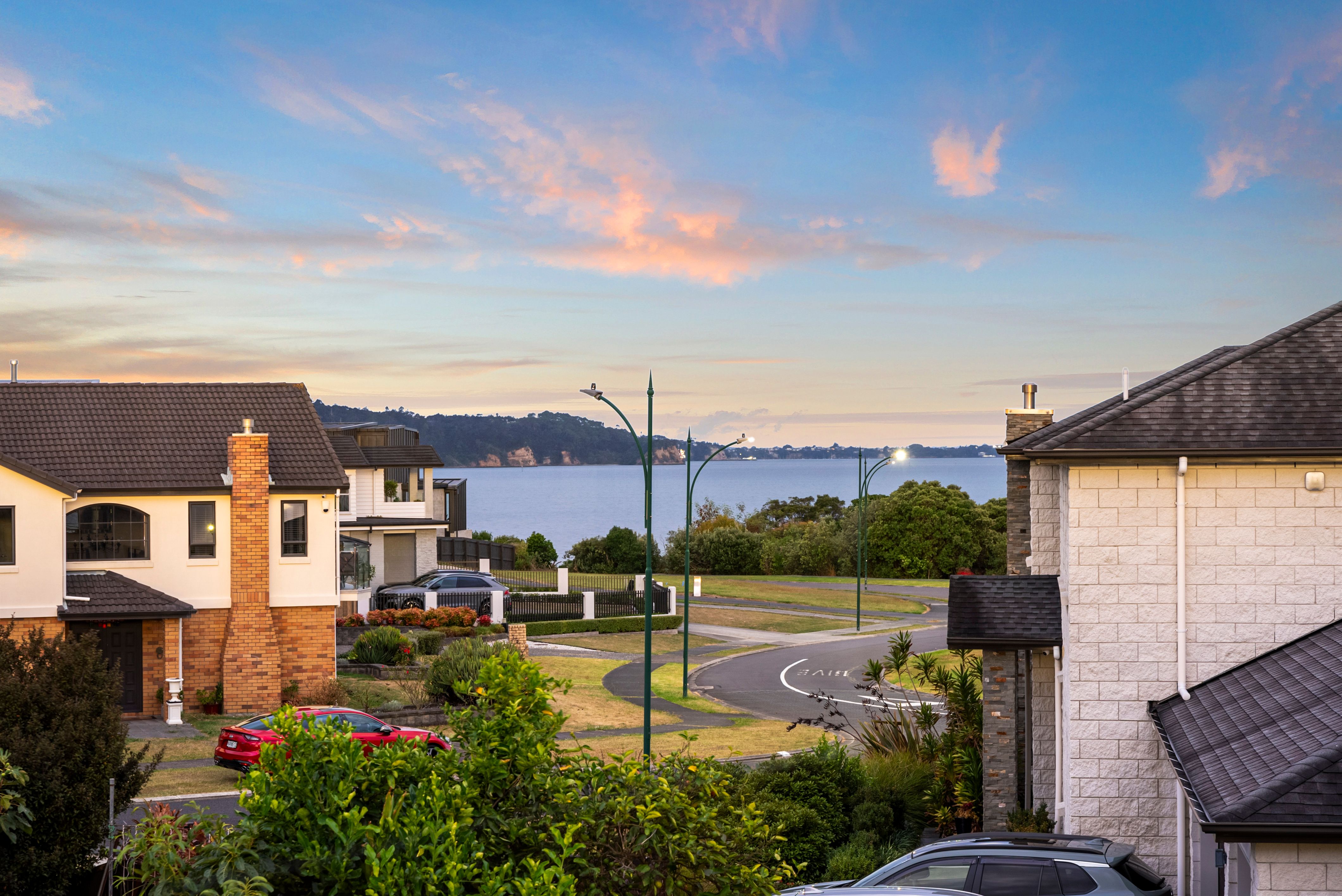 35 Waimanu Bay Drive, Te Atatu Peninsula, Waitakere City