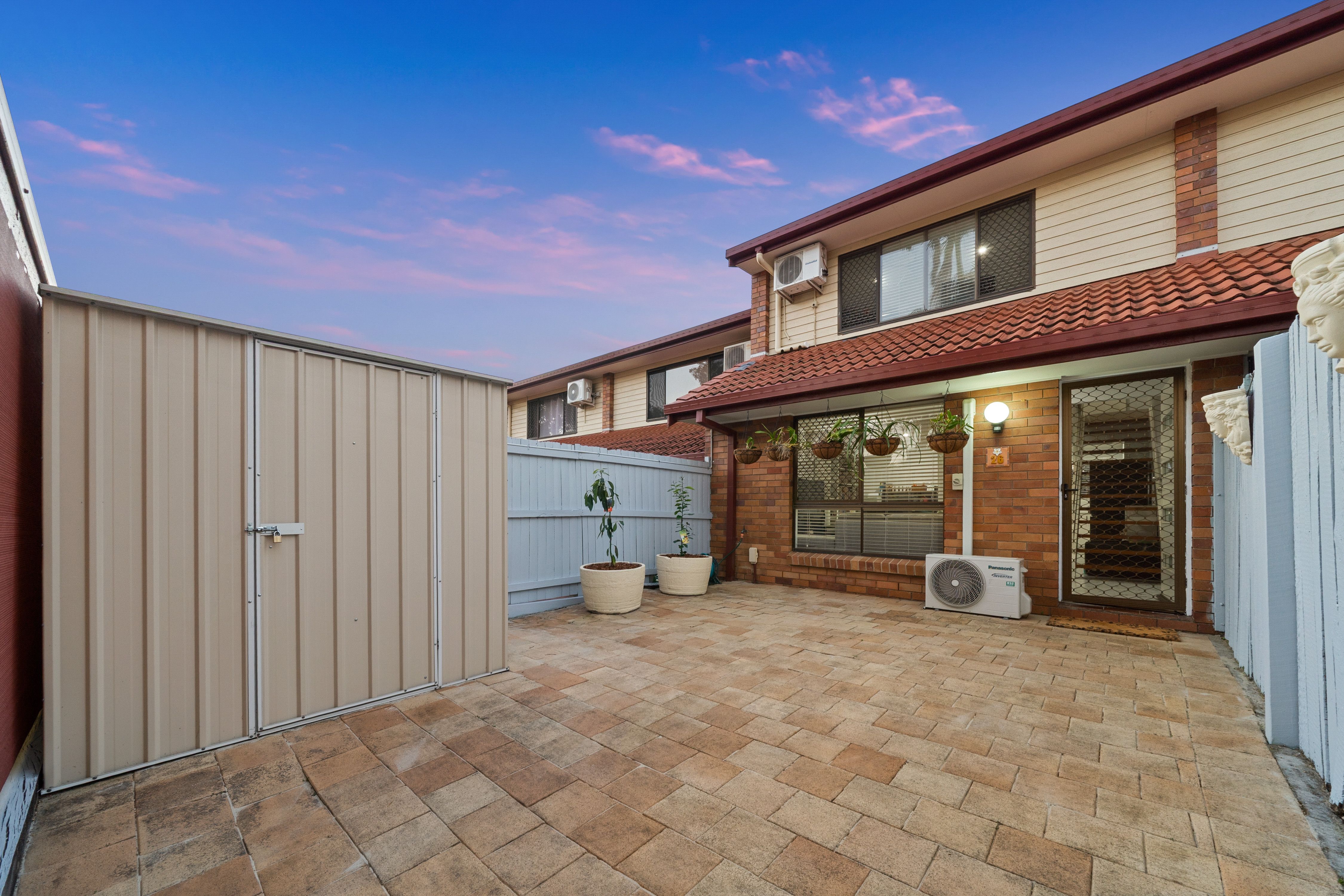 26/111 Barbaralla Drive — photo 3 of 21