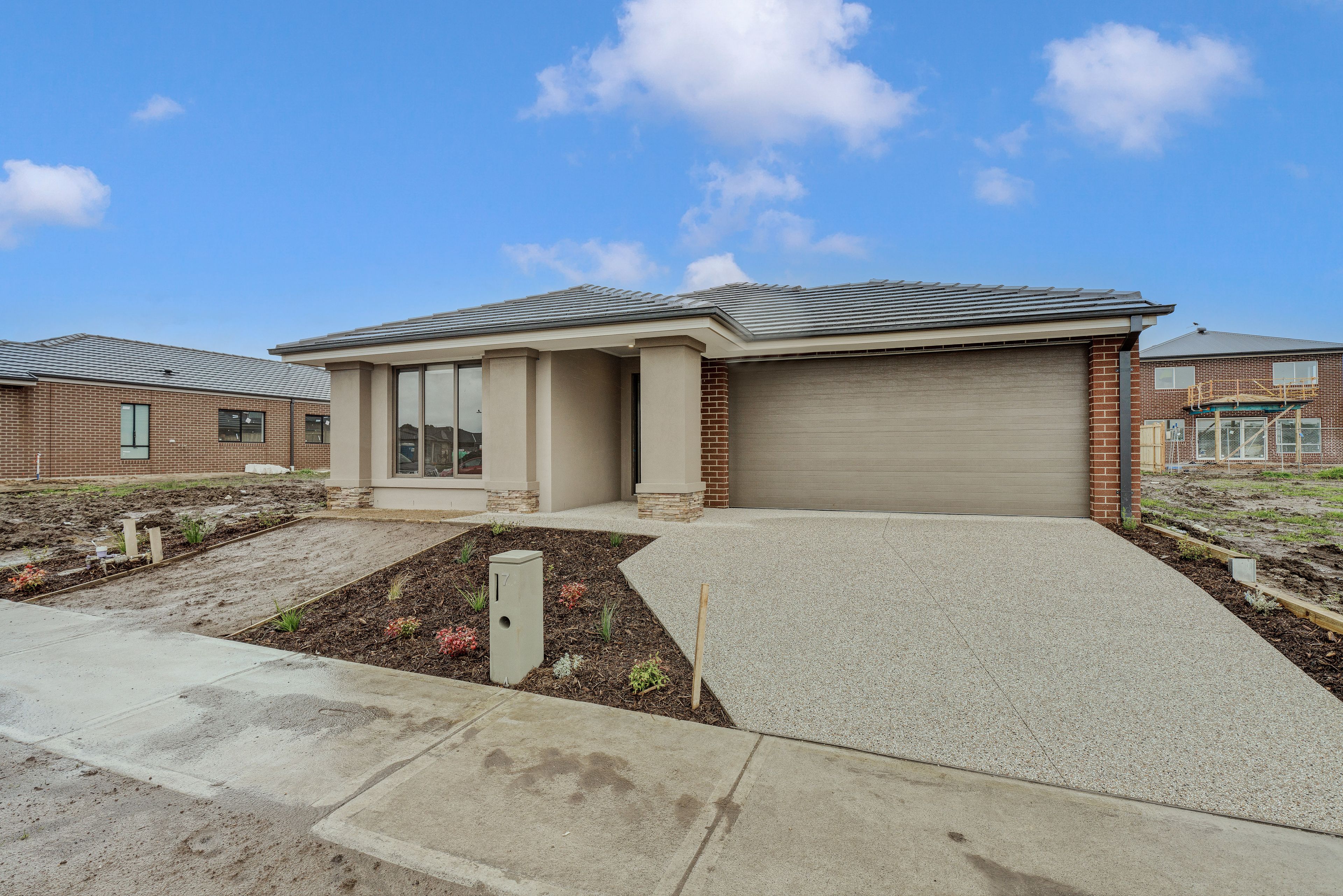 74 Grande Belmond Avenue, Cranbourne East, VIC 3977
