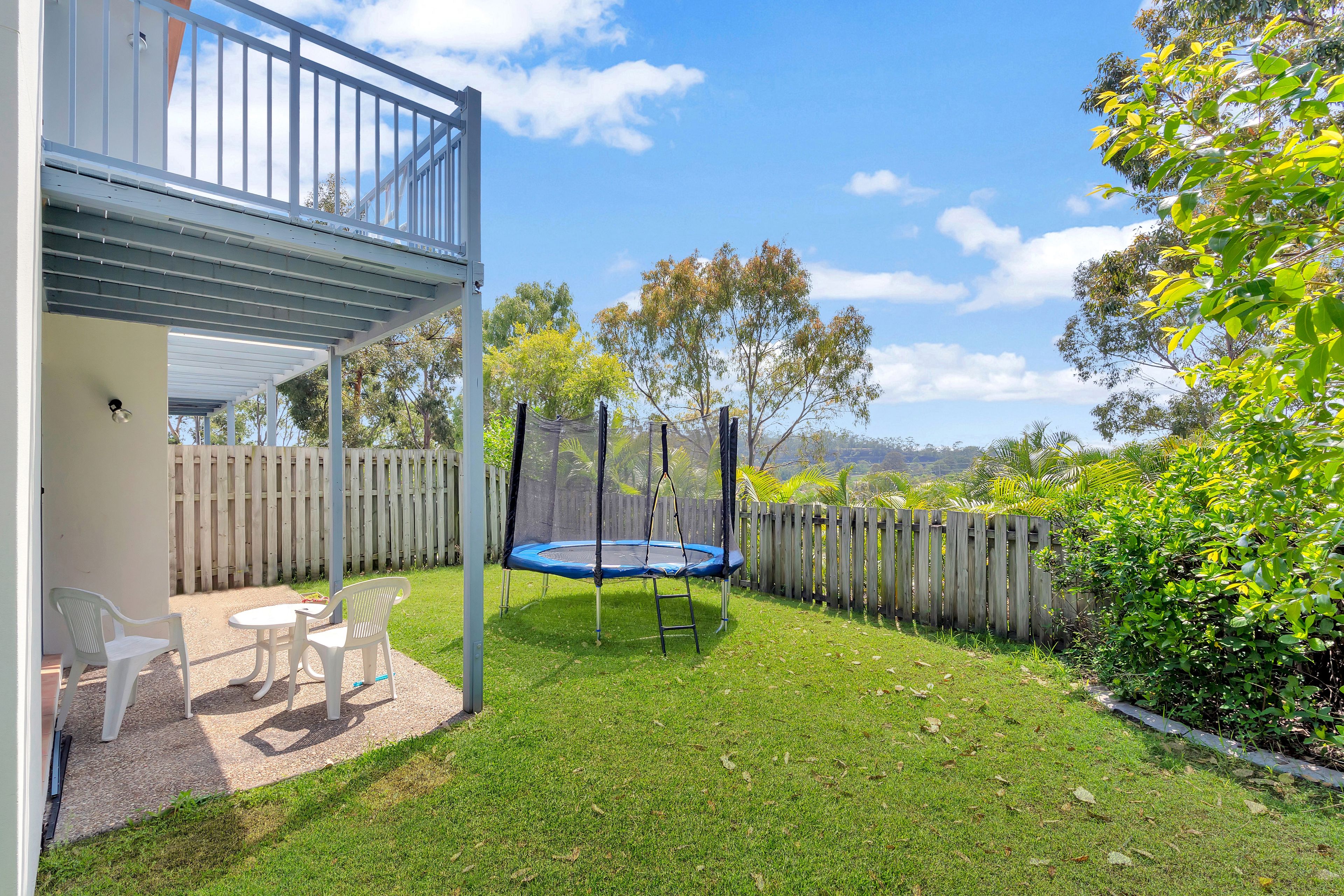 29/2 Studio Drive, Pacific Pines, QLD 4211