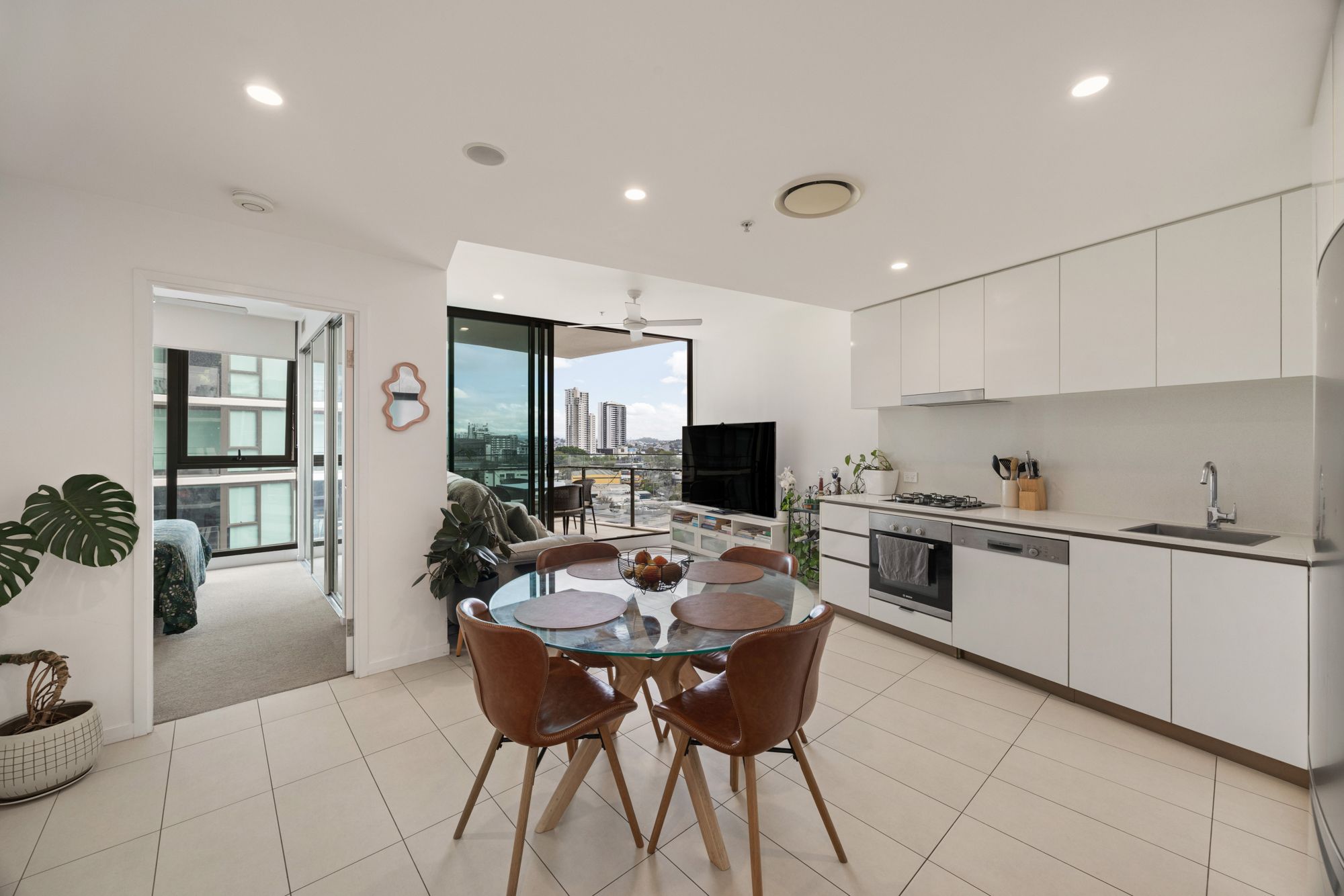 31309/24 Stratton Street — photo from Ray White New Farm