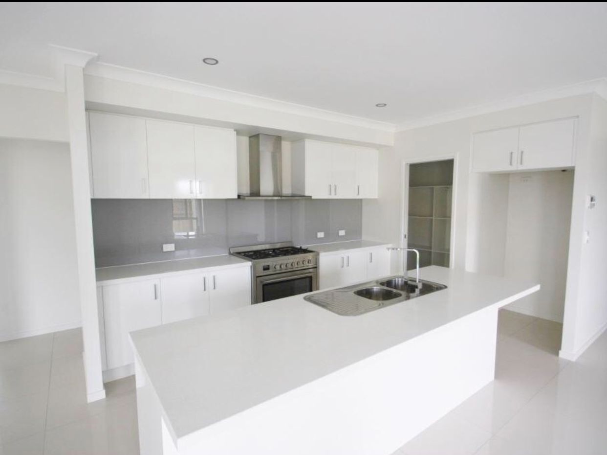 6 Oxenford Place, Oxenford, QLD 4210