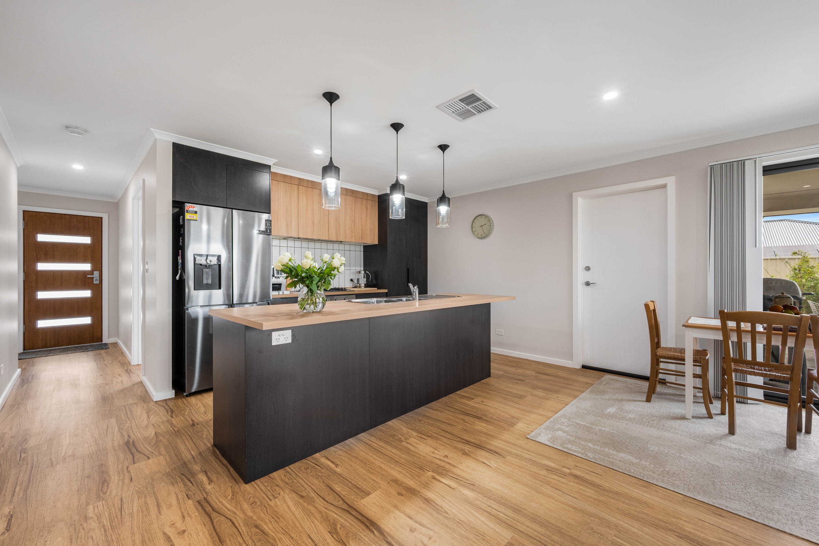 11 Montbretia Court, Worrolong, SA 5291