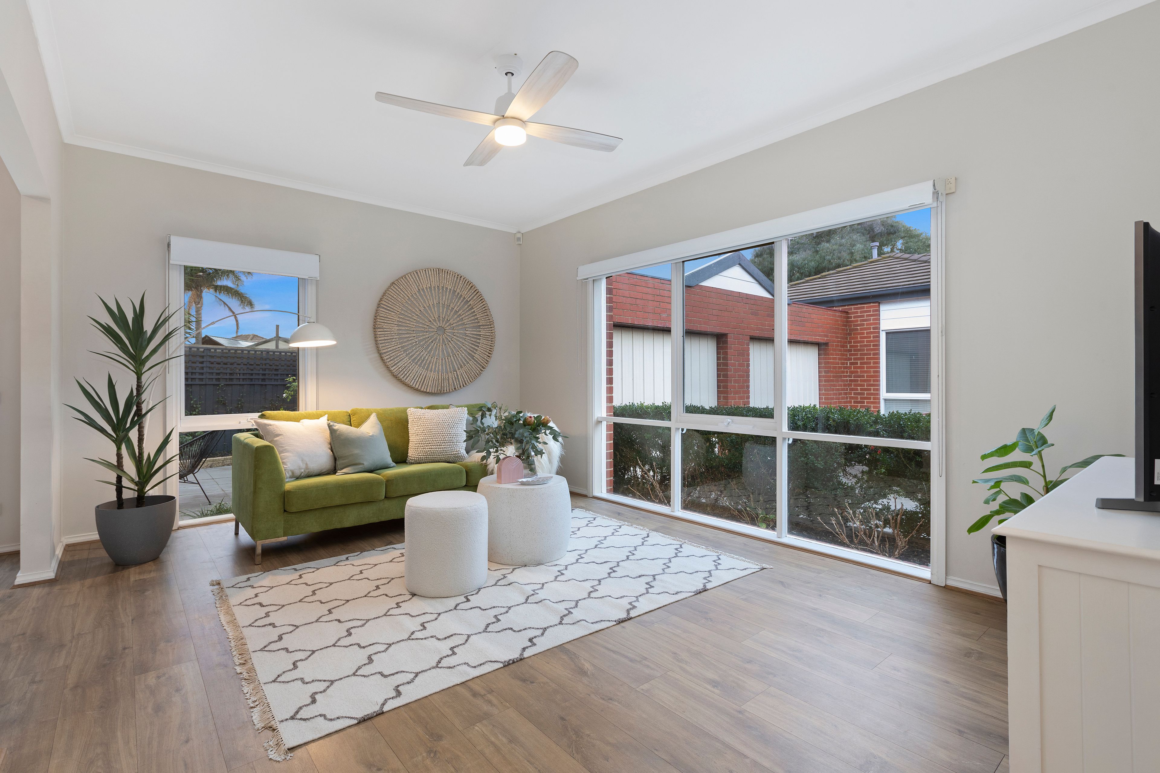 2/13 Oak Avenue, Cheltenham, VIC 3192