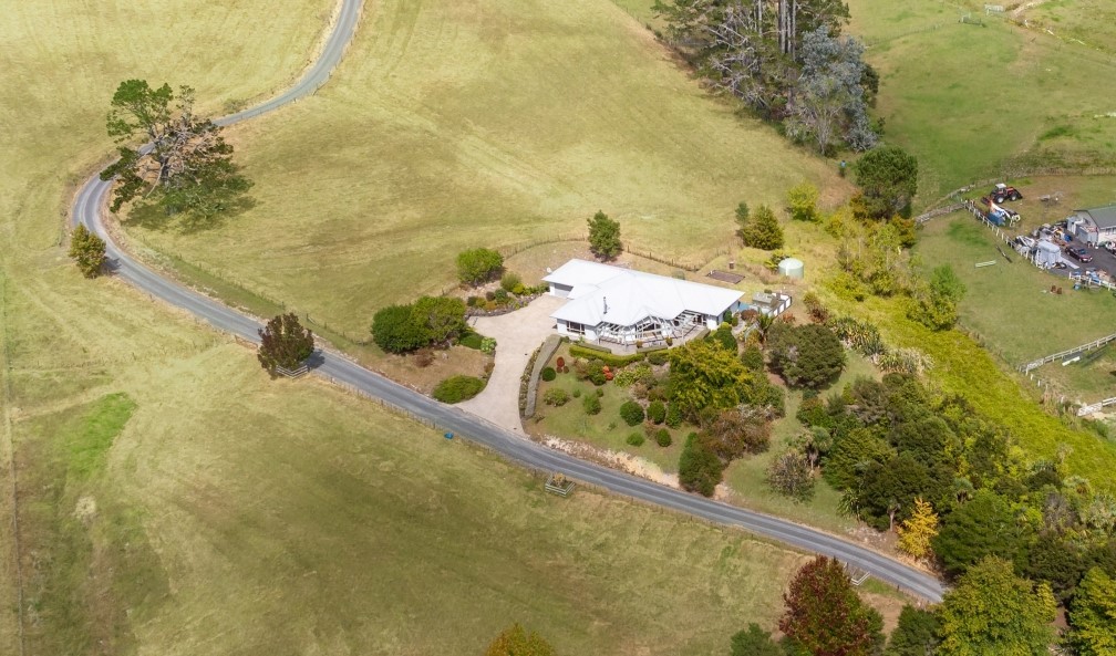 14 Mudgeways Road, Massey, Waitakere City