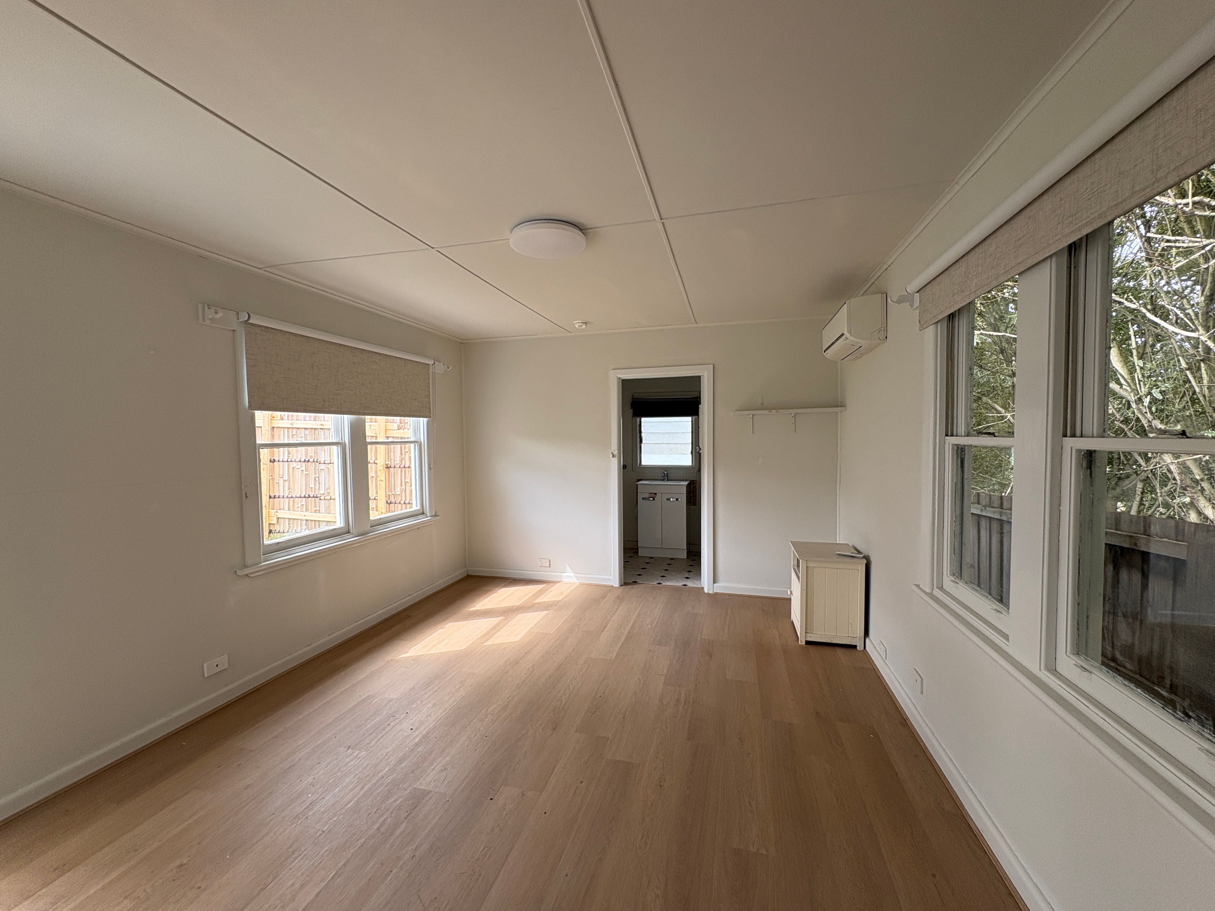 2/51 Wollaston Road — photo 2 of 4