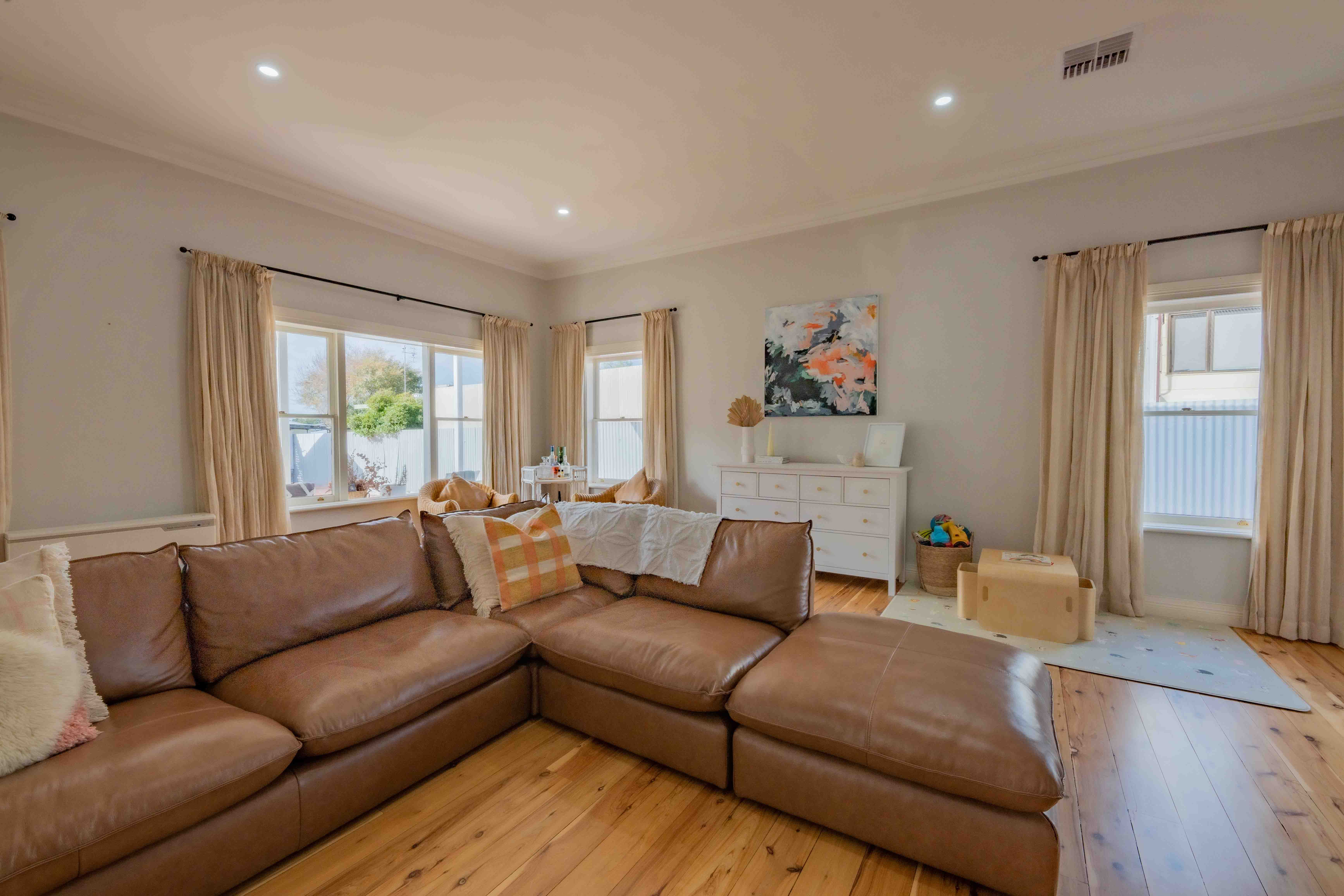 64 Flint Street, Forbes, NSW 2871 Sold House Ray White Parkes