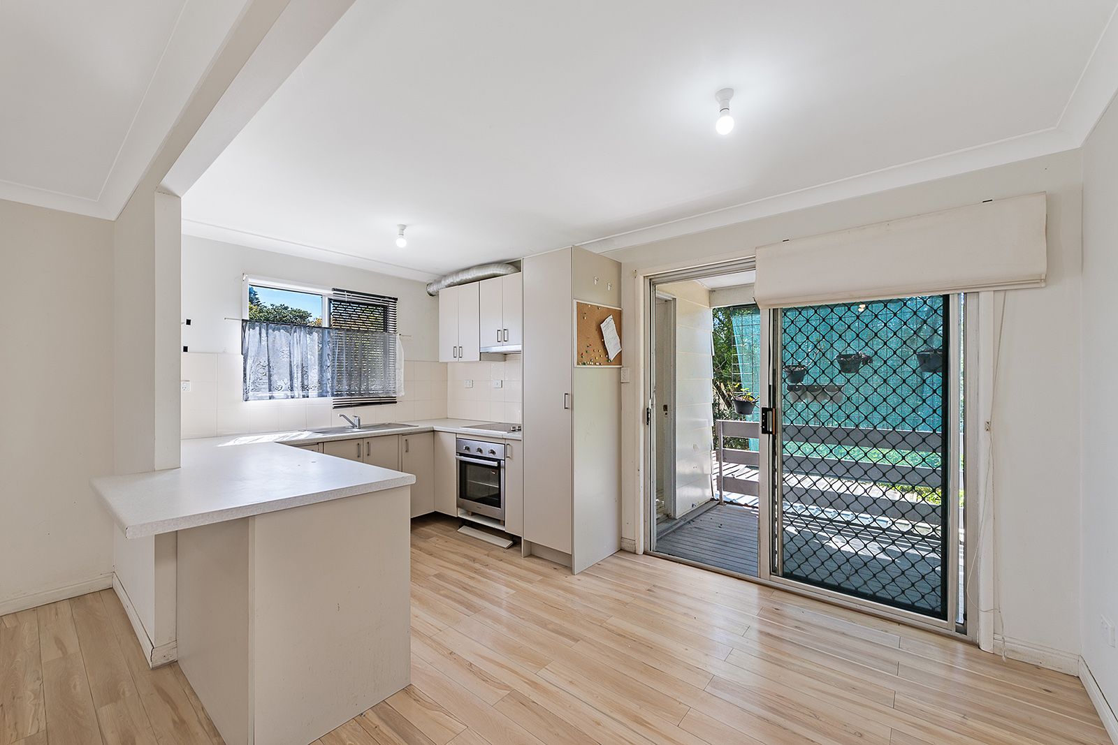 4 Cox Crescent, Goodna, QLD 4300