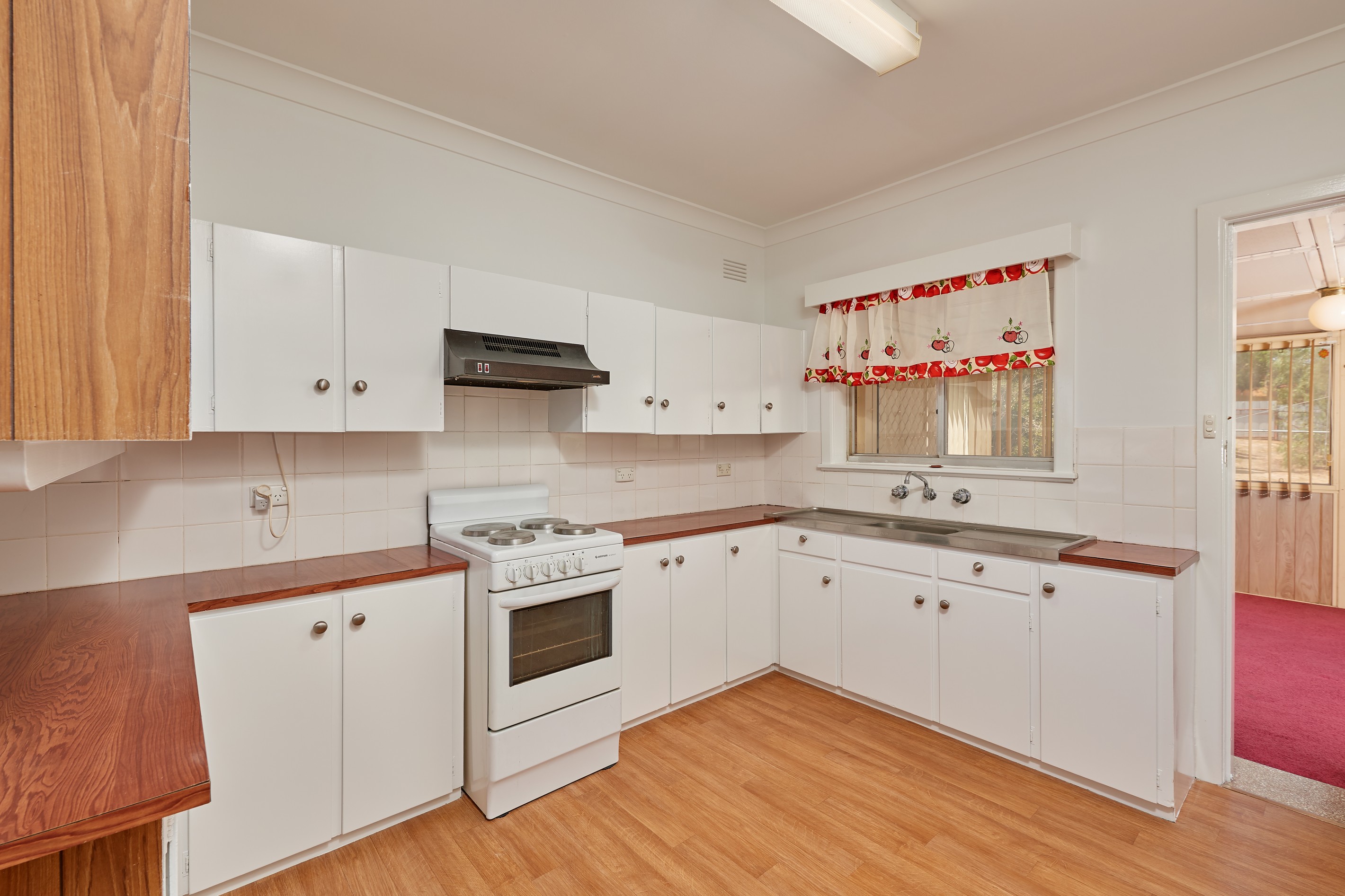 64 Commins Street, Junee, NSW 2663