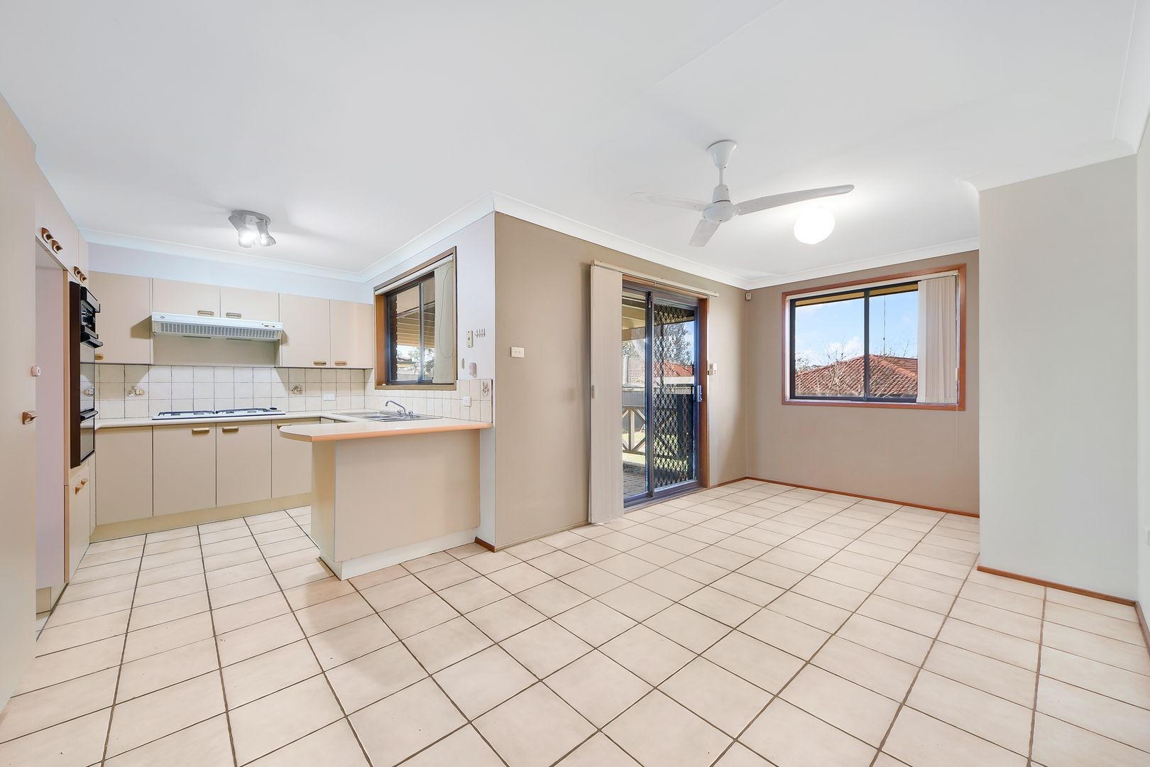 321 Welling Drive, Mount Annan, NSW 2567