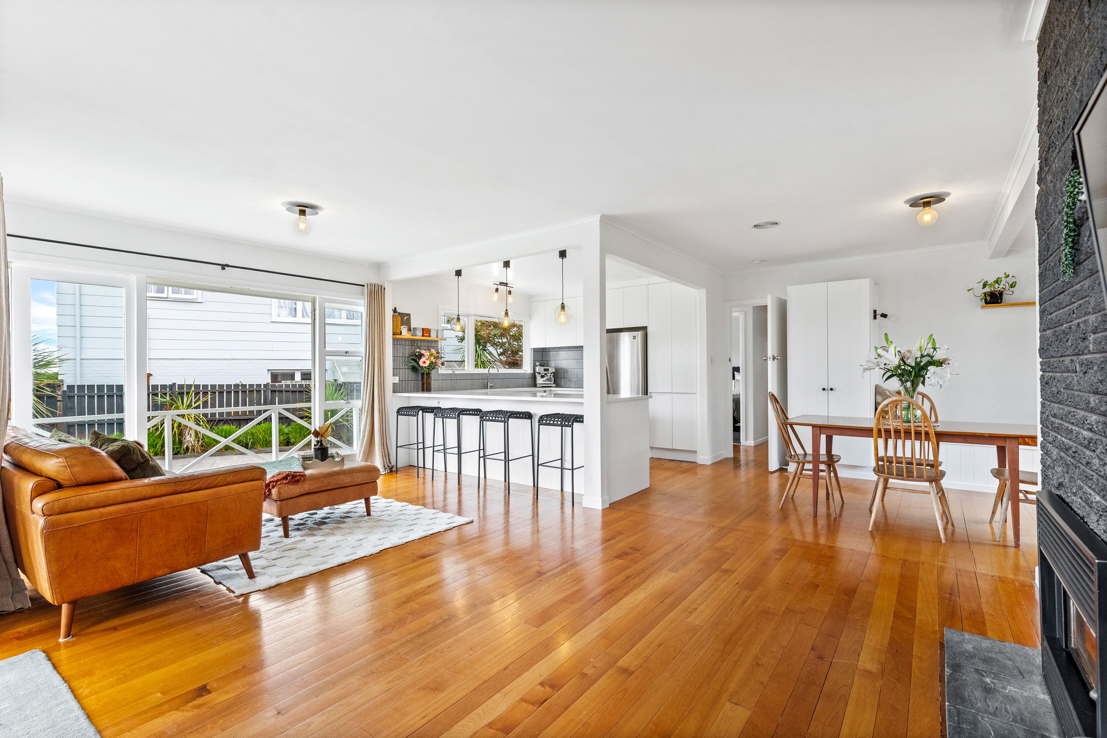 85 Tiroroa Avenue, Te Atatu South, Waitakere City